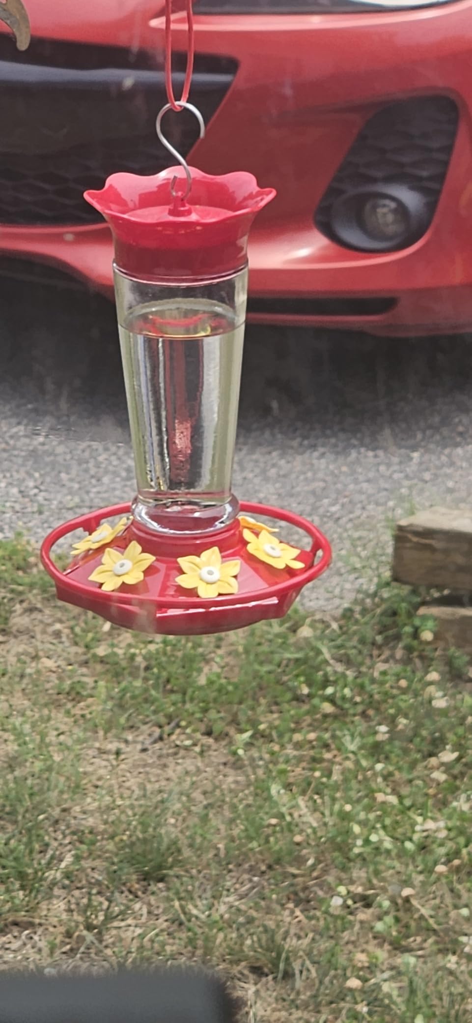 Gbekery 10 OZ Glass Hummingbird Feeders for Outdoors Hanging - Red 2 Pack, Ant & Bee Proof and 6 Feeding Ports, Garden Yard Décor Gifts for Mom customer photo 1