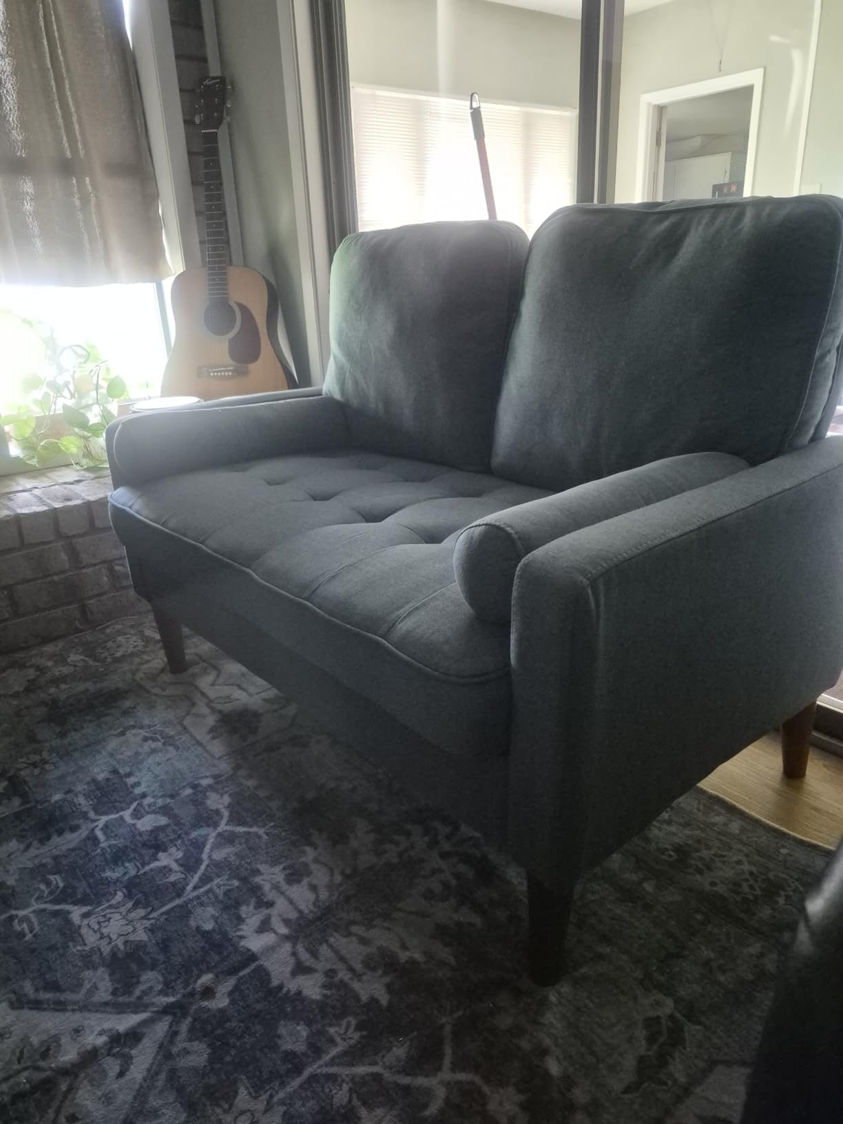 Vesgantti Loveseat Sofa with Solid Wood Legs, 48