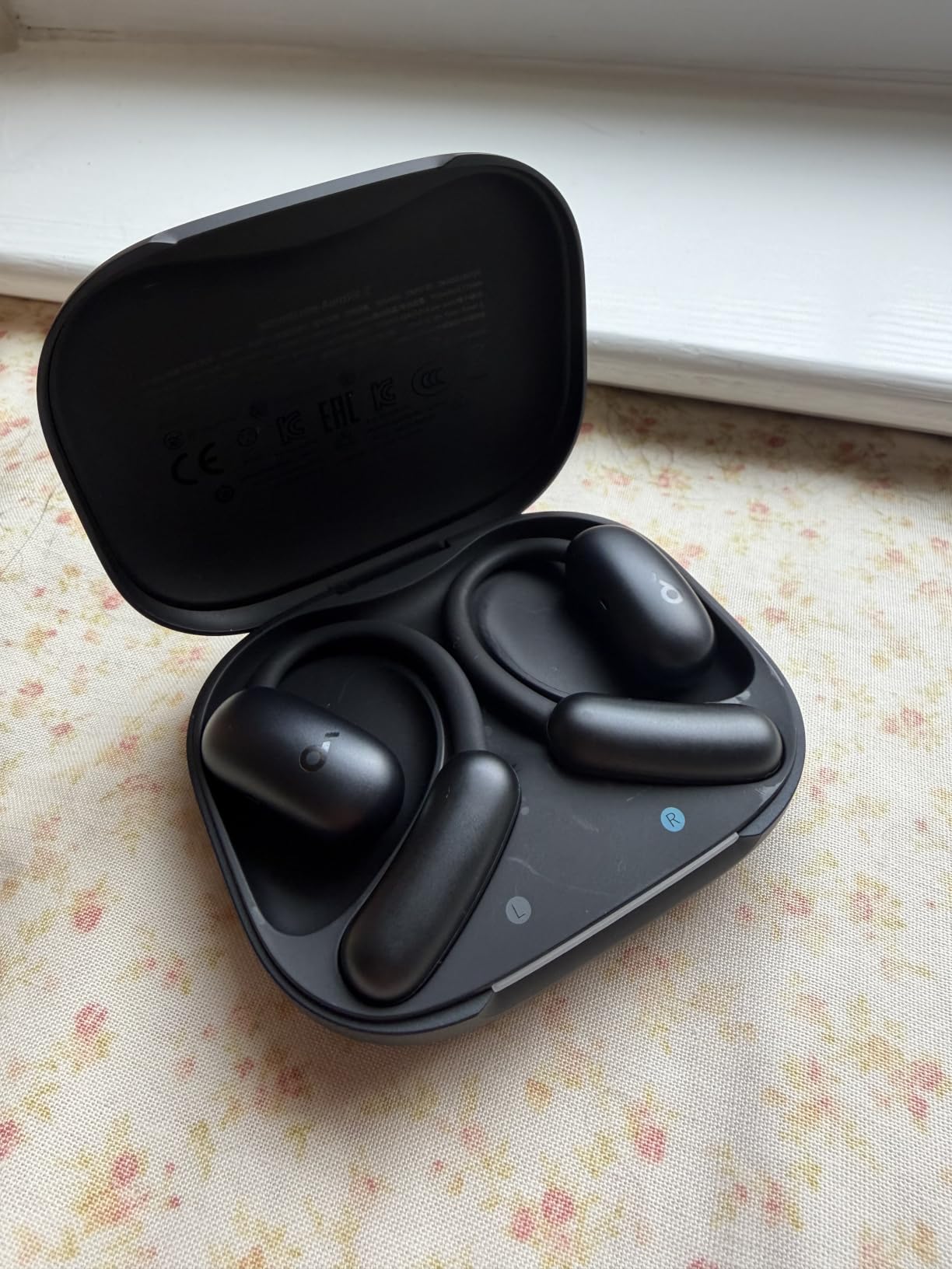 soundcore AeroFit 2 by Anker, Open-Ear Headphones, Real-Time Translation Earbuds, 4 Adjustable Positions for Every Ear Size, 2× Richer Bass, Hi-Res, 42H Playtime, IP55,AI Clear Calls,Wireless Charging customer photo 1
