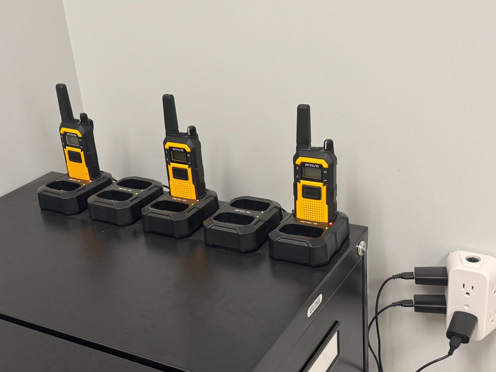 Retevis RB48 Walkie Talkies for Adults, Heavy Duty 2 Way Radios Long Range, for Jobsite Construction School, MIL-STD-810H, IP67 Waterproof, Shock Resistant, Dual PTT, 6 Pack with 6-Way Charger customer photo 2
