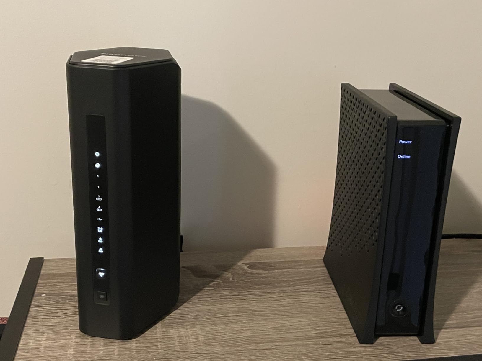NETGEAR Nighthawk WiFi 7 Router (BE9300) - Router Only, 9.3Gbps Wireless Speed, 2.5 Gigabit Internet Port, Tri-Band, Covers 2,500 sq. ft., 100 Devices, VPN customer photo 1