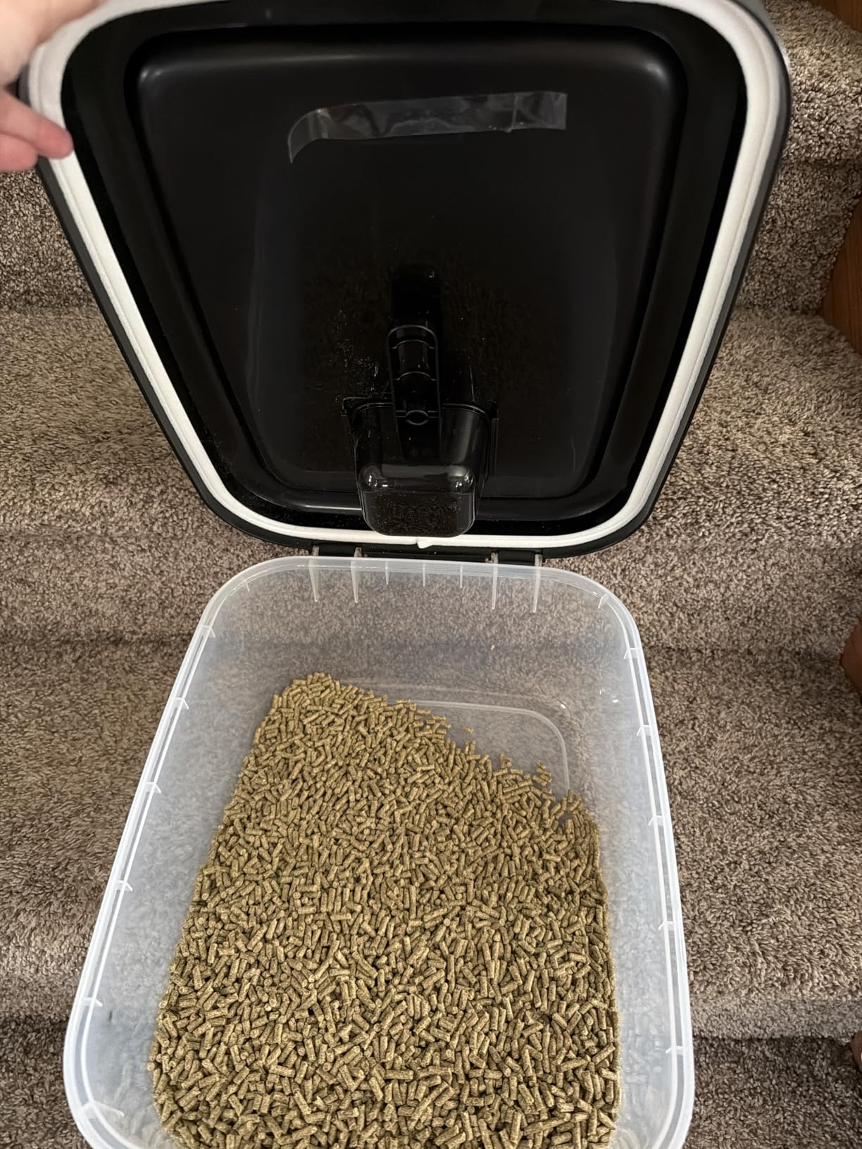 Amazon Basics Pet Food Storage Container with Rolling Wheels, BPA-Free, Detachable Scoop, 50lbs Capacity customer photo 1