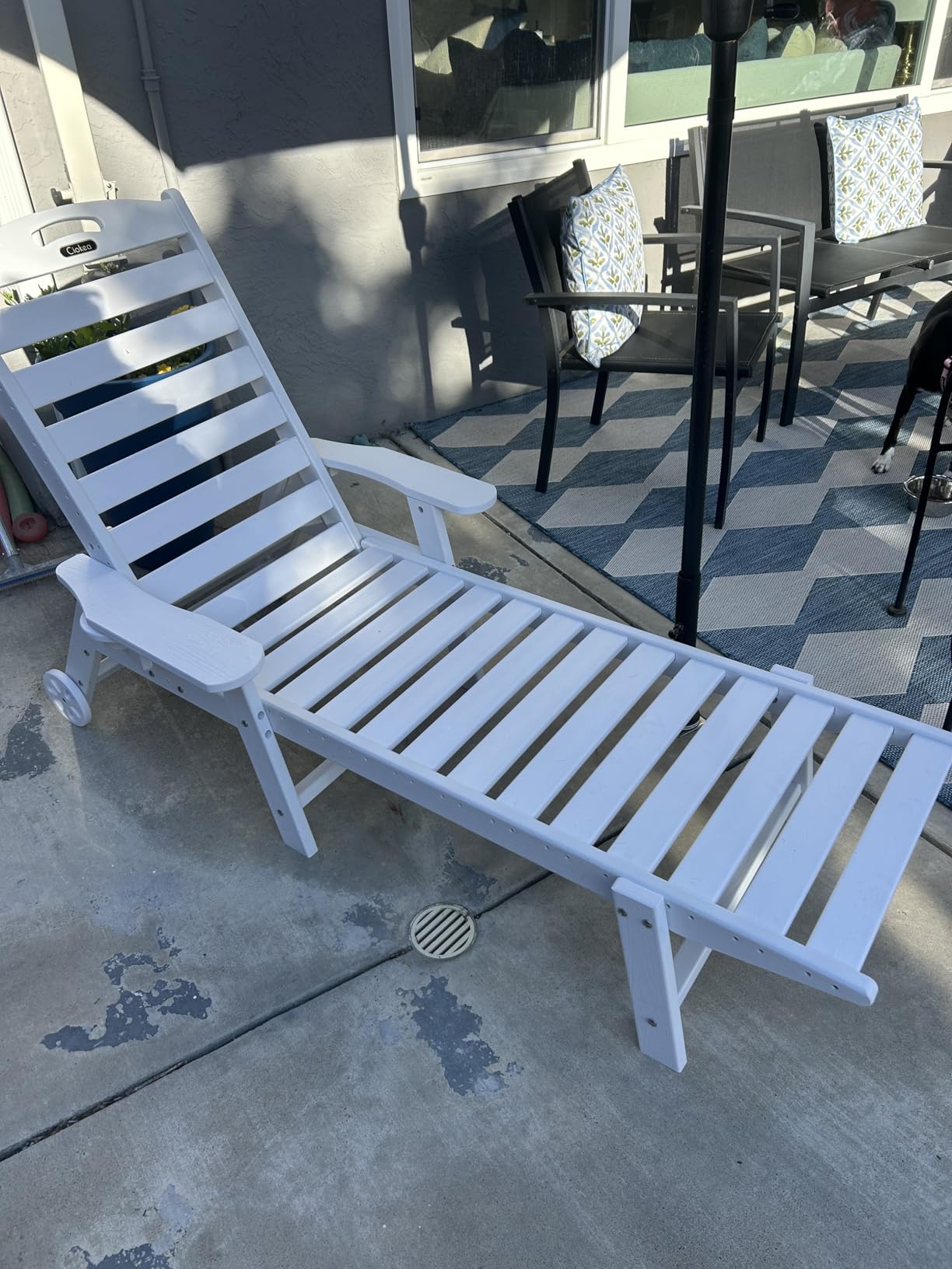 Outdoor Chaise Lounge Chair Set of 2, Patio Lounge Chairs for Outside, HDPE Lounge Chairs with Wheels & Cup Holder, Poly Lounge Chair with 5 Position for Poolside, Deck, White customer photo 1