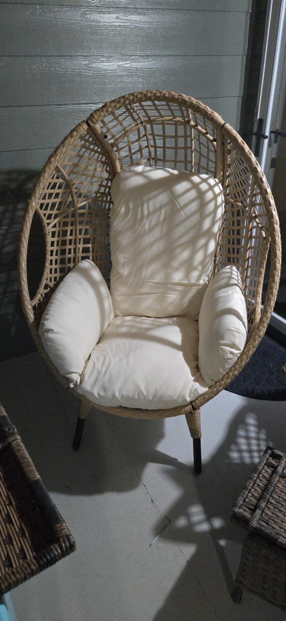 Oversized Wicker Egg Chair, Outdoor Indoor Rattan Patio Egg Lounge Chairs with Cushion 500lbs Capacity for Living Room, Balcony, Backyard(Black) customer photo 2