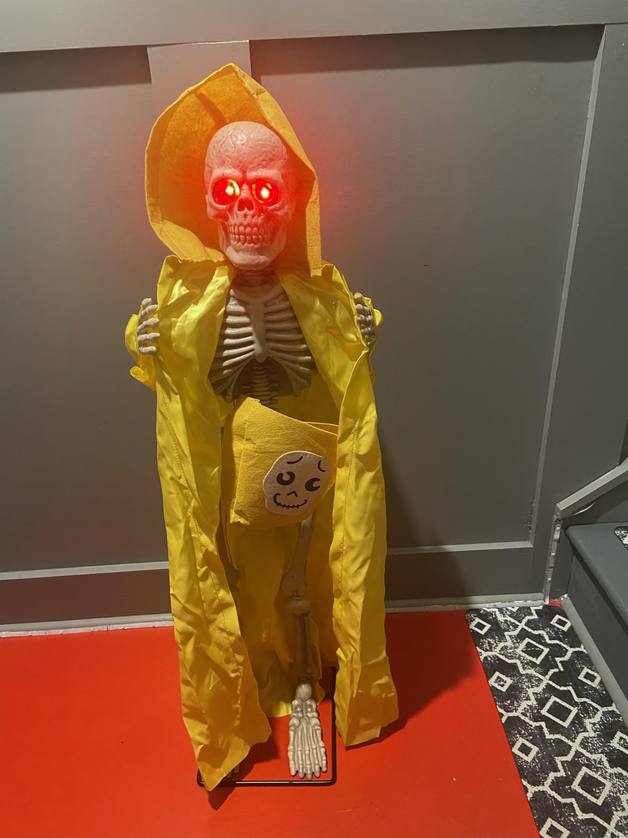 Halloween Animatronic Tombstone with Moving Skeleton - Sensor Activated Animated Scary Prop with Creepy Sound & Light-Up Eyes for Haunted House, Yard,Halloween Party Decor customer photo 2