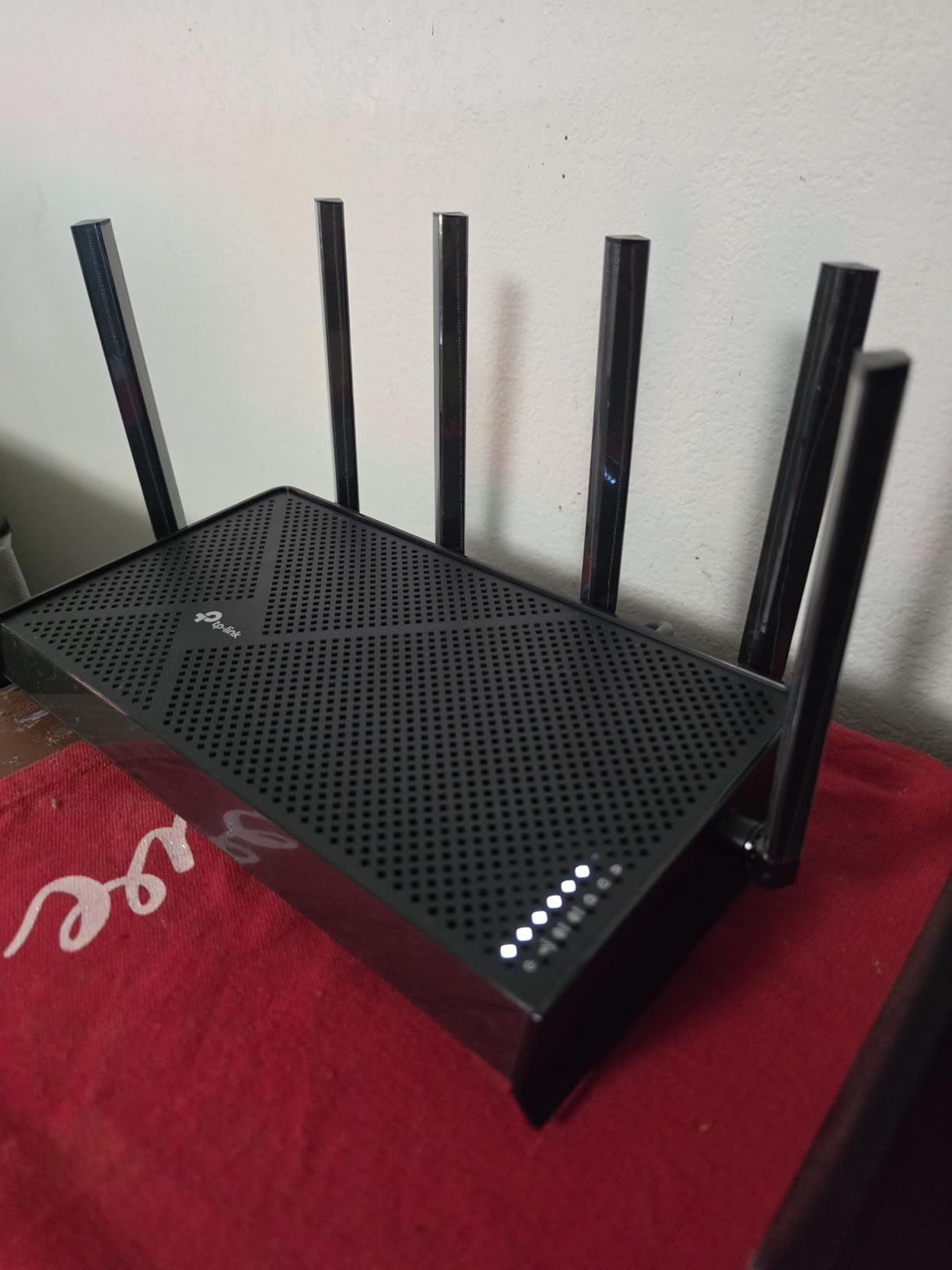 TP-Link Tri-Band BE9700 WiFi 7 Router (Archer BE600) - 10G Port, 2.5G Port, 3x 2.5G LAN, 320MHz Channel, Covers up to 2,600 sq. ft., 120 Devices, VPN, HomeShield Security customer photo 2