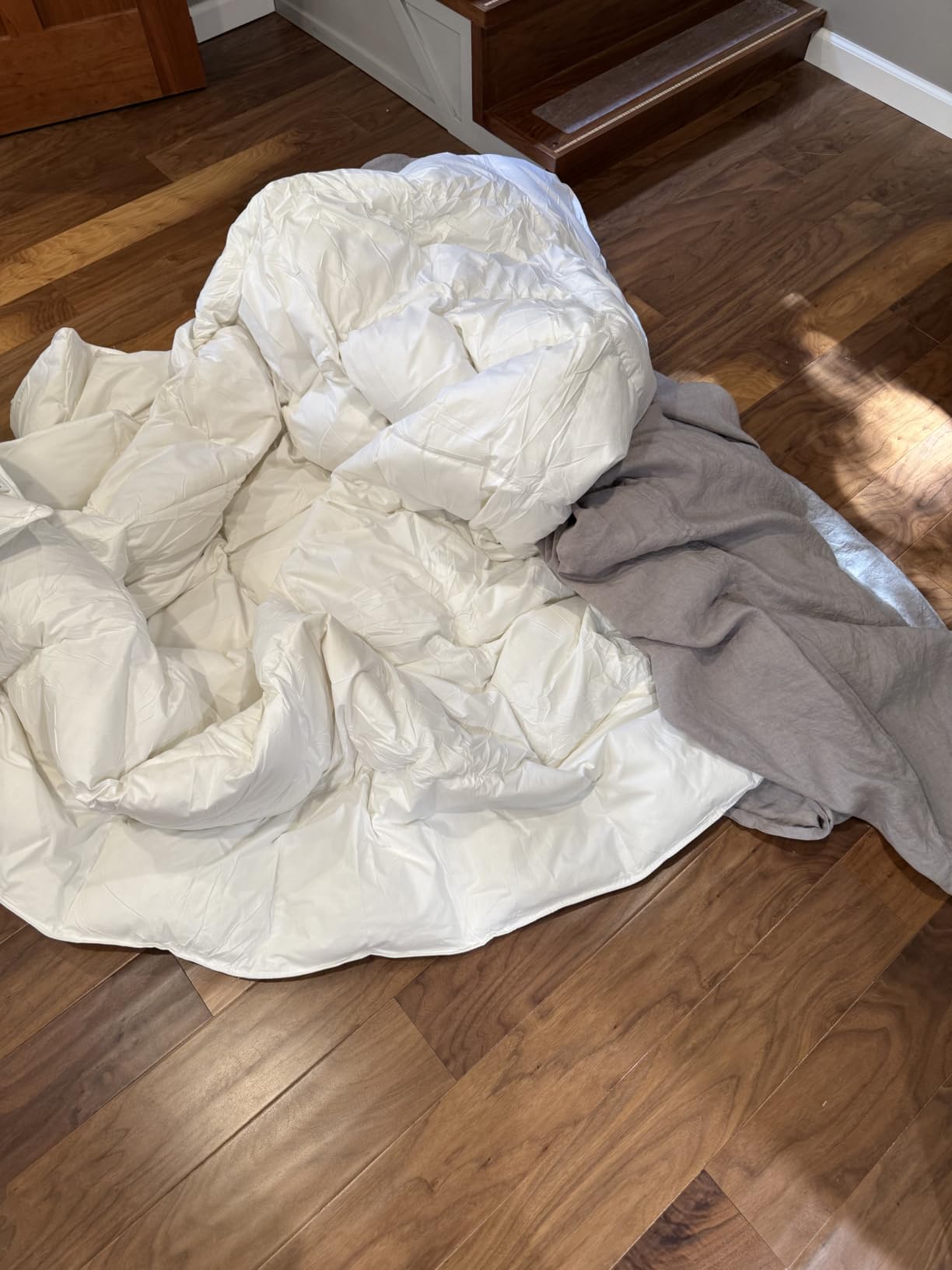 Cosybay King Size Feather Down Fiber Comforter - All Season White Duvet Insert - Luxury Medium Warmth Hotel Bedding Comforter,100% Cotton Cover-King, 106 x 90 Inch customer photo 2