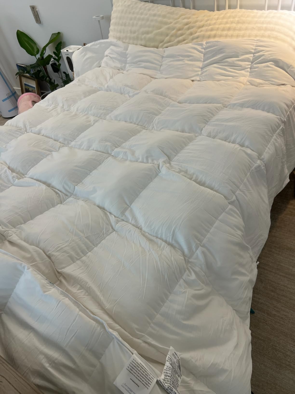 Three Geese King Size Goose Feather Down Fiber Comforter - Ultra Soft All-Season Down Duvet Insert Fluffy Baffle Box Design with 8 Corner Loops for Warmth and Softness customer photo 1