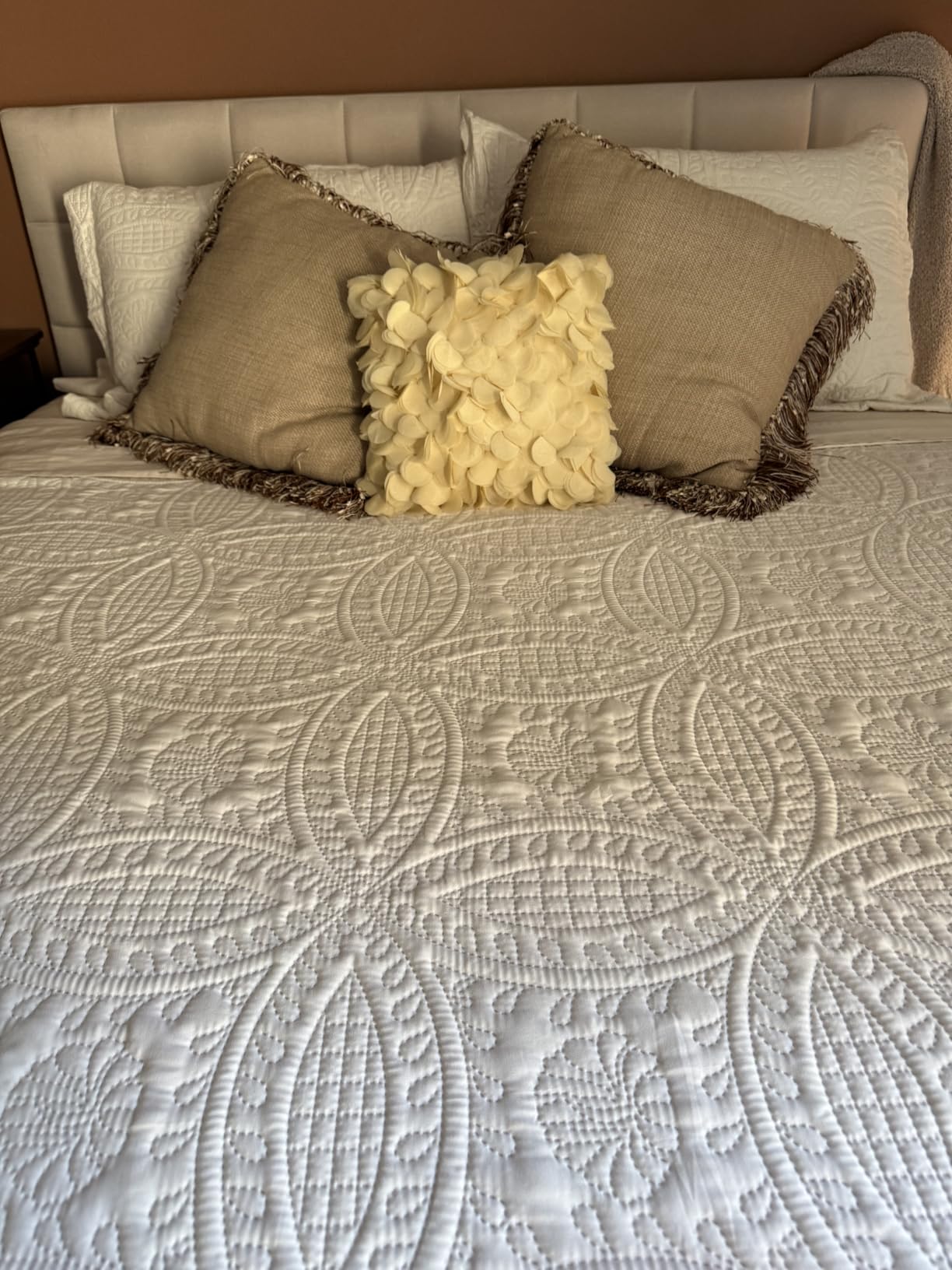 Love's cabin Quilts for Queen Bed Misty Blue Bedspreads Bedding Set - Lightweight Bedspread Comforter - Coin Pattern Bedding Coverlet for All Season - 3 Pieces (1 Quilt, 2 Pillow Shams) customer photo 1