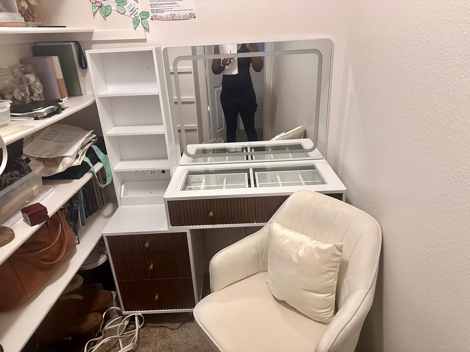 Fluted Vanity Desk with 32'' HD Mirror and Lights, 44''/w Modern Glass Top Makeup Vanity Table with Drawers & Charging Station, 3 Shelves, Makeup Tray Dressing Table for Bedroom(White) customer photo 2