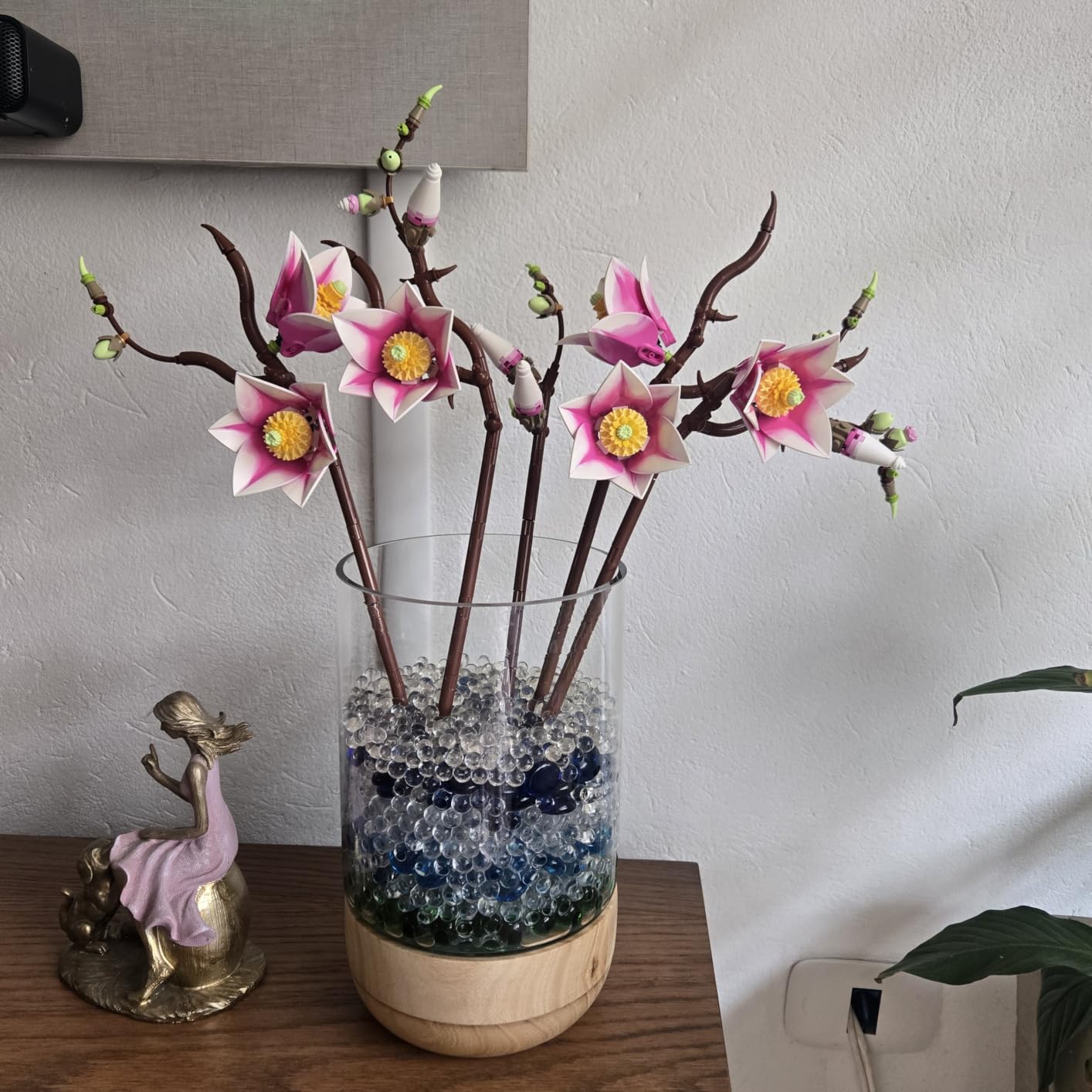 Botanicals Magnolia Branches Building Set for Adults, Ages 18+ - Gift for Birthdays - Artificial Flowers for Home Office, Bedroom or Desk Decor - 11510 customer photo 1