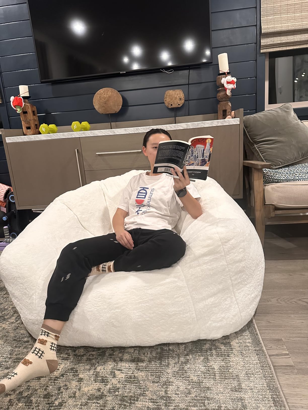 HUGHEAVEN Max Giant Bean Bag Chair, Bean Bag Sofa for Adults & Teens | Oversized Soft Comfy Fluffy Floor Lounge Chair with Armrests, Large Bean Bag Couch for Gaming, Reading & Relaxing customer photo 2