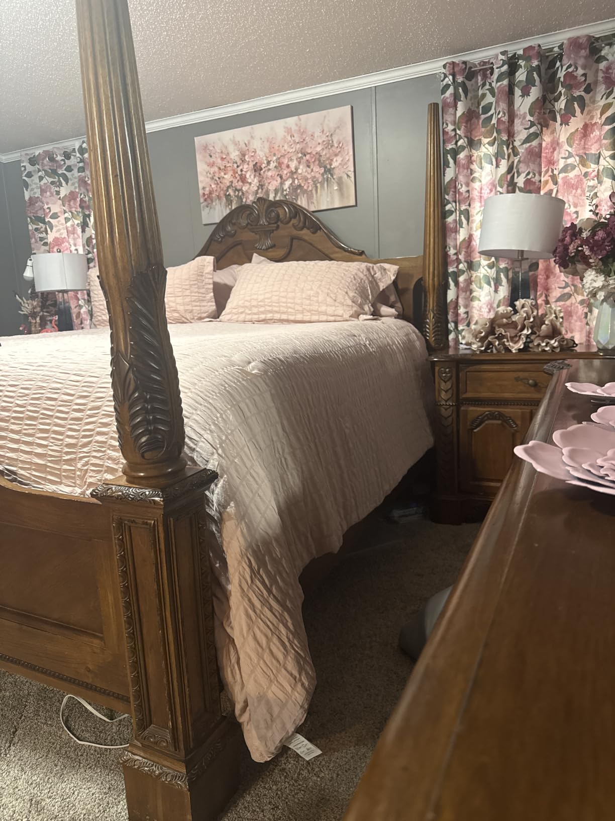 HYMOKEGE Ivory Oversized King Comforter Set Seersucker 7 Pieces, All Season Luxury Bed in a Bag for Bedroom customer photo 1