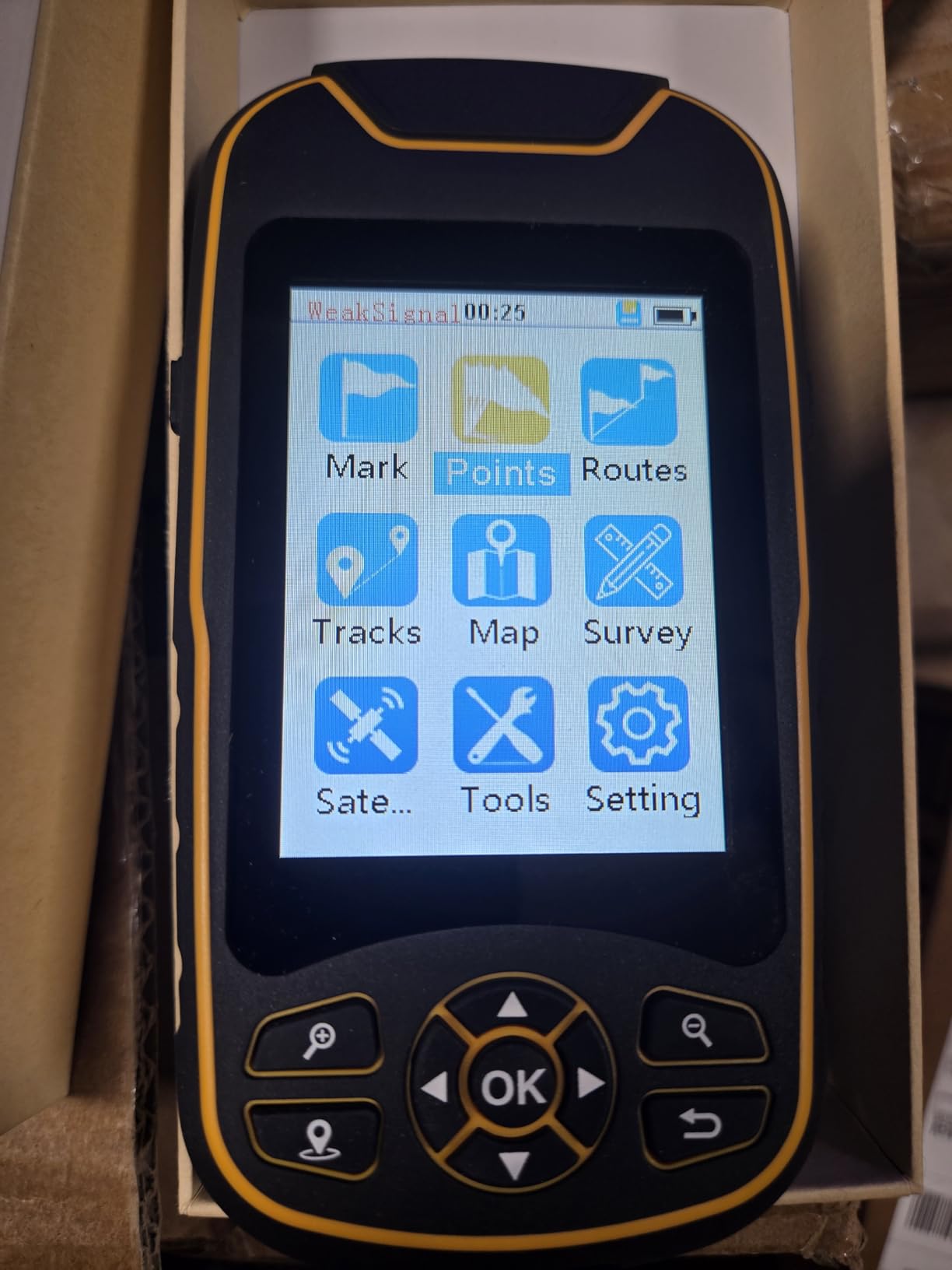 Handheld GPS for Hiking, Rugged and Waterproof GPS Navigator, 3.2