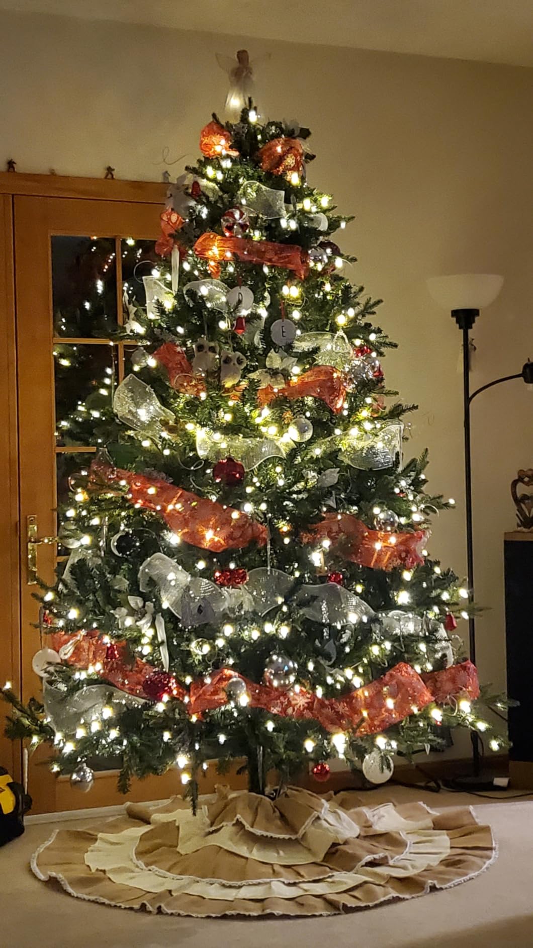 Naomi Home Lucille 7.5ft Artificial Christmas Tree - Full Body Unlit, Realistic Dense Lifelike PVC Pine Branches, 1,346 Tips, Hinged & Sturdy for Ornaments, Holiday Décor w/Stable Base customer photo 2