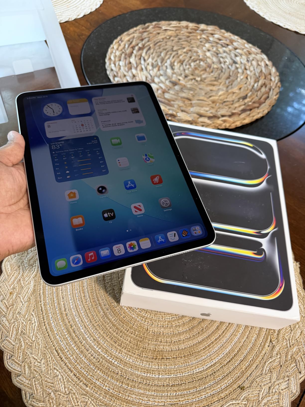 iPad Pro 11-inch (M5): Ultra Retina XDR Display, 512GB, Landscape 12MP Front Camera, Wi-Fi 7, Face ID customer photo 1