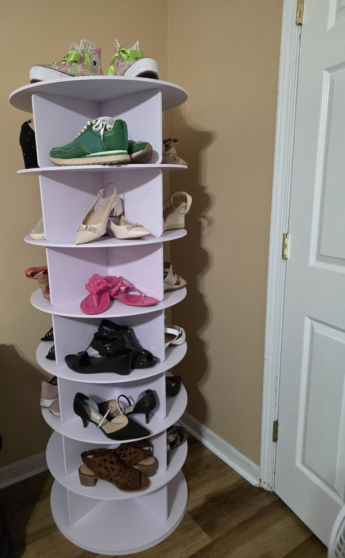 RUNSUNSPRI 7 Tier Rotating Shoe Rack Corner Organizer 360° Rotating Shoe Rack Tower Spinning Shoe Rack Tower for Bedroom Entryway Closet Holds 28-32 Pairs of Shoes Handbags Hats Display Decor customer photo 1