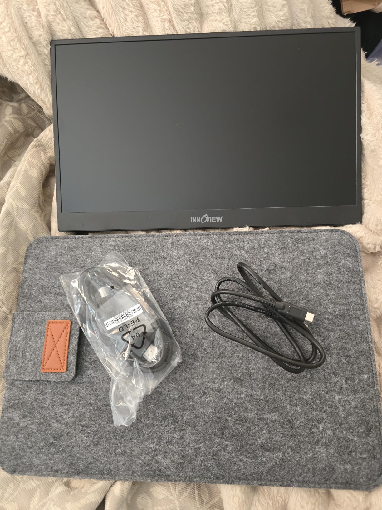 InnoView 15.6