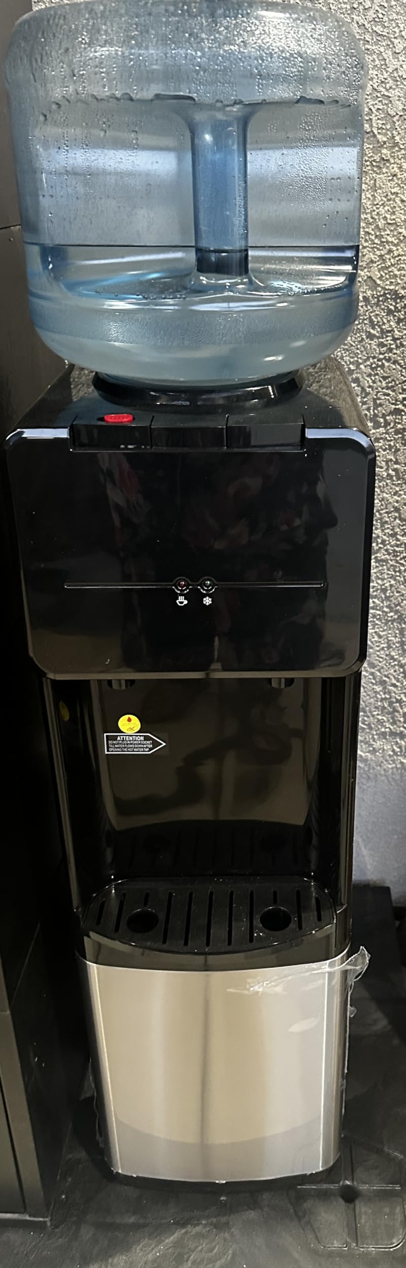 Feelfunn Top Loading Water Dispenser for 3 or 5 Gallon Bottles | Hot and Cold Water Options with a Child Safety Lock for Everyday Use at Home, in the Office, or in the Kitchen customer photo 2