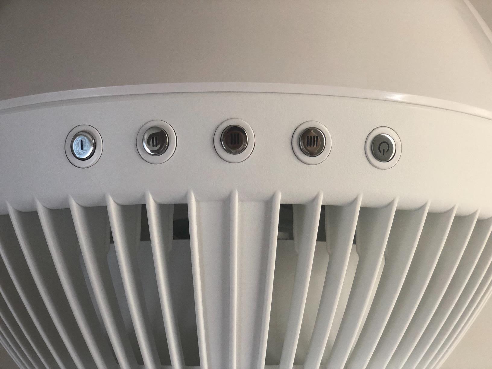 Vornado 660 Large Air Circulator Fan, 4 Speed, Adjustable Tilt, Black | Whole Room Air Circulator, Chrome Glide Bar, Quiet Cooling for Bedroom, Office, Dorm Room customer photo 2