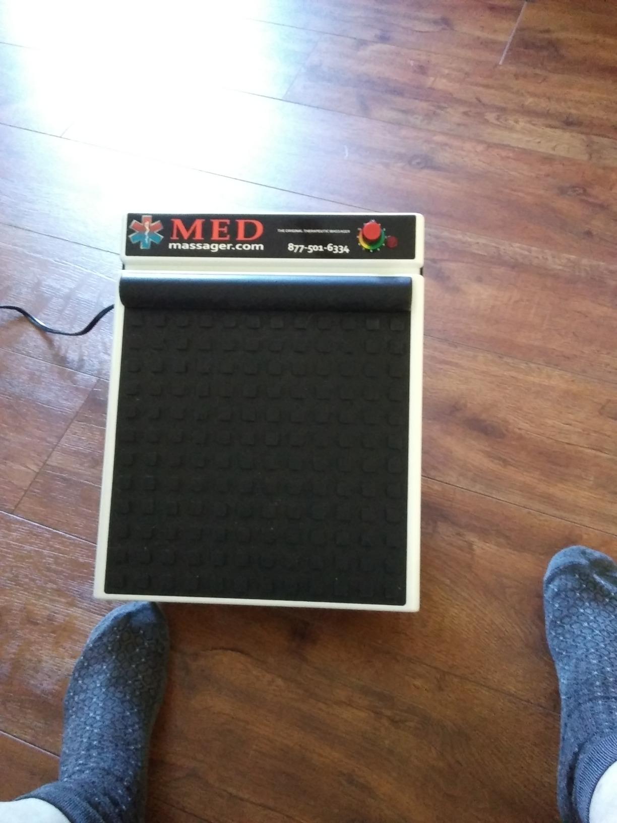 MedMassager Foot Massager Plus, Deep Tissue, Dual Speed, Portable, MMF07 | Compact, at-Home Massage Therapy, Fast Relief from Neuropathy, Improves Blood Circulation customer photo 1