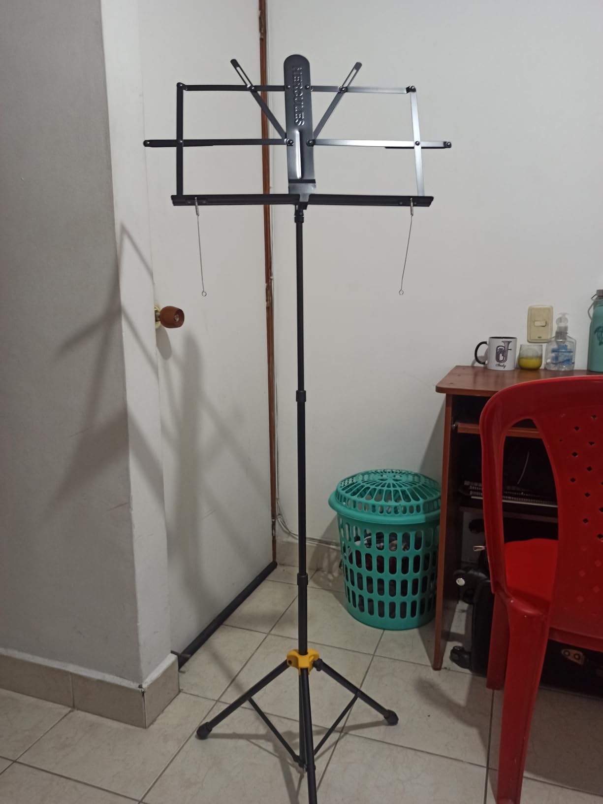 Hercules Stands BS118BB 3 Section EZ Grip Music Stand with Bag customer photo 1