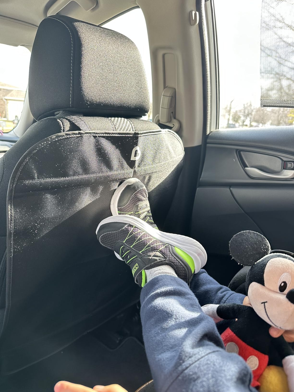 Munchkin Deluxe Back Seat Cover for Kids, Kick Mats, Black, 2 Pack customer photo 1