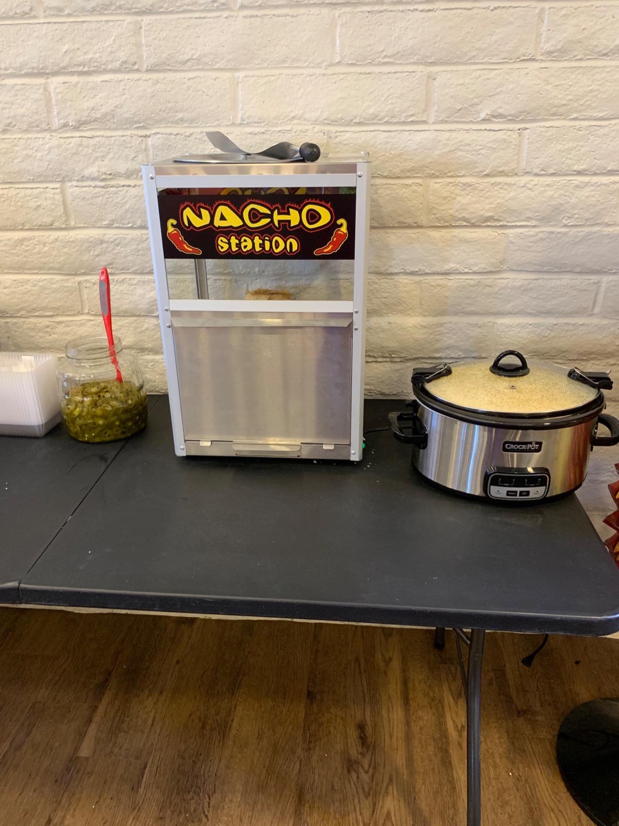 Great Northern Popcorn Nacho Machine Food Warmer, Silver customer photo 2