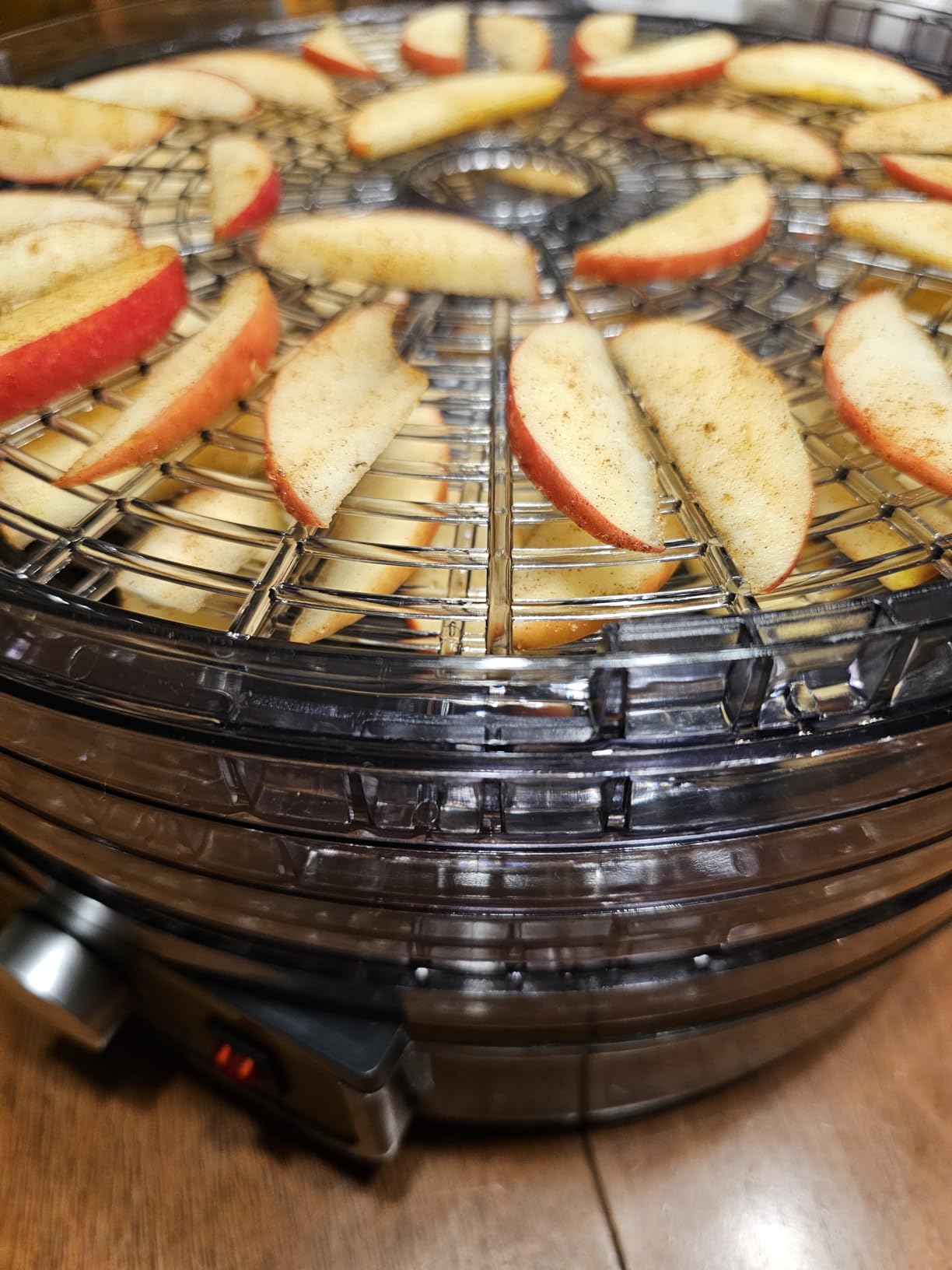 NutriChef Food Dehydrator Machine | Dehydrate Beef Jerky, Meats, Mushrooms, Fruits & Vegetables | Great For At Home Use | Uses High-Heat Circulation for Even Dehydration | 5 Easy to Clean Trays. customer photo 1