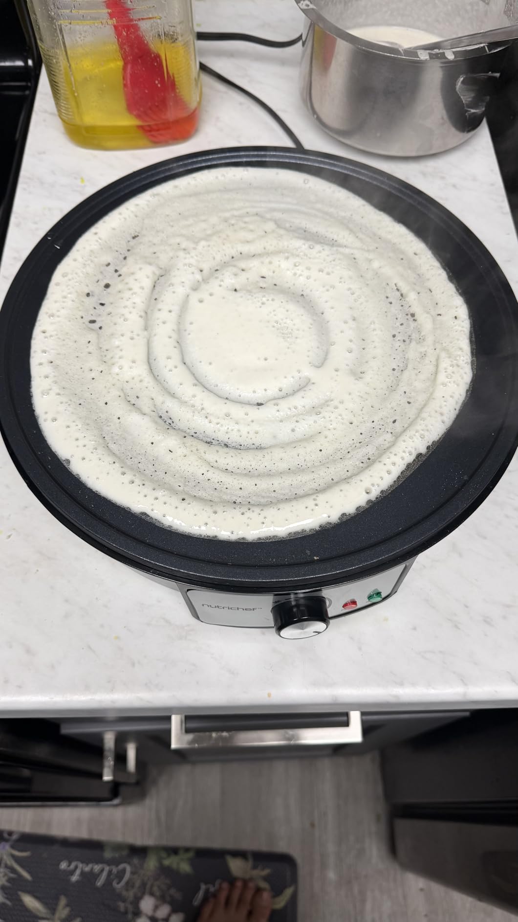 Nutrichef Electric Crepe Maker & Griddle Cooktop - Nonstick 12 Inch Aluminum Hot Plate with LED Indicator Lights & Adjustable Temperature Control - Wooden Spatula & Batter Spreader Included customer photo 1