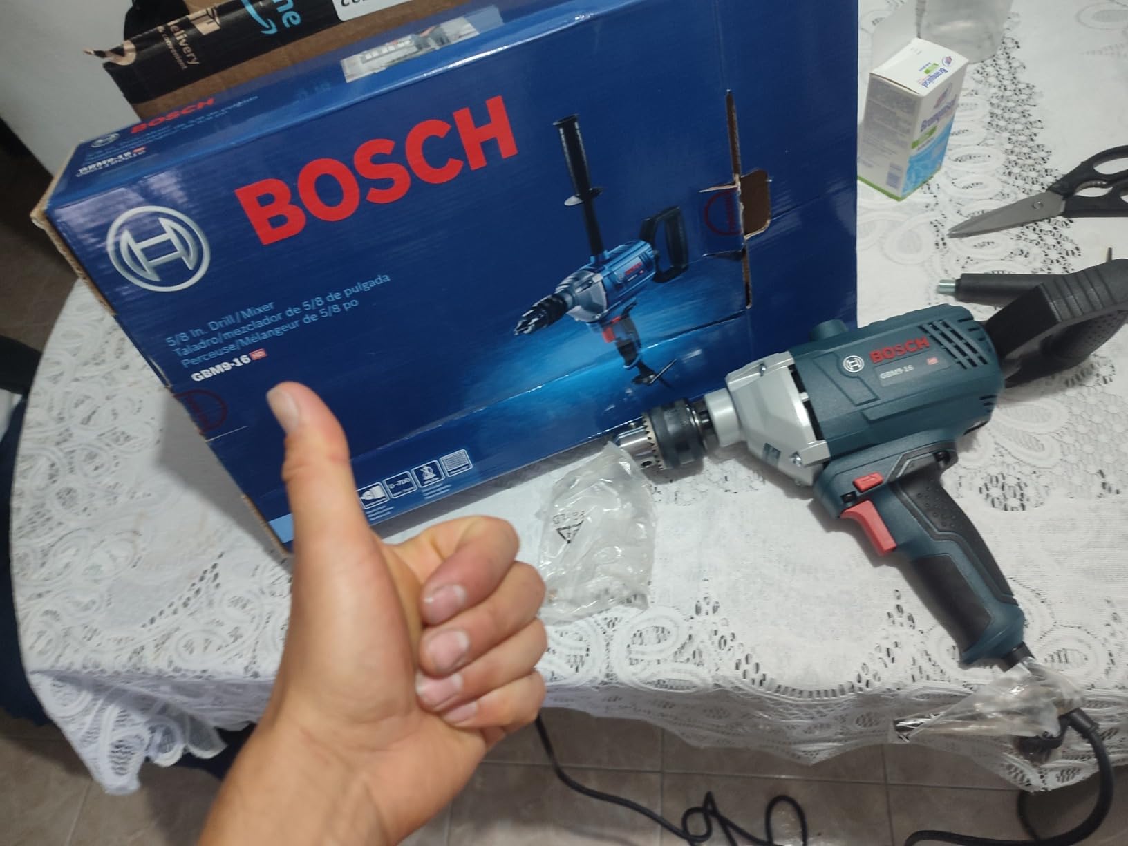 BOSCH GBM9-16 9 Amp 5/8 Inch Mixer with D-Handle, 5 Inch by 8 Inch | Variable-speed mixing, 5 x 8 grip for control customer photo 1