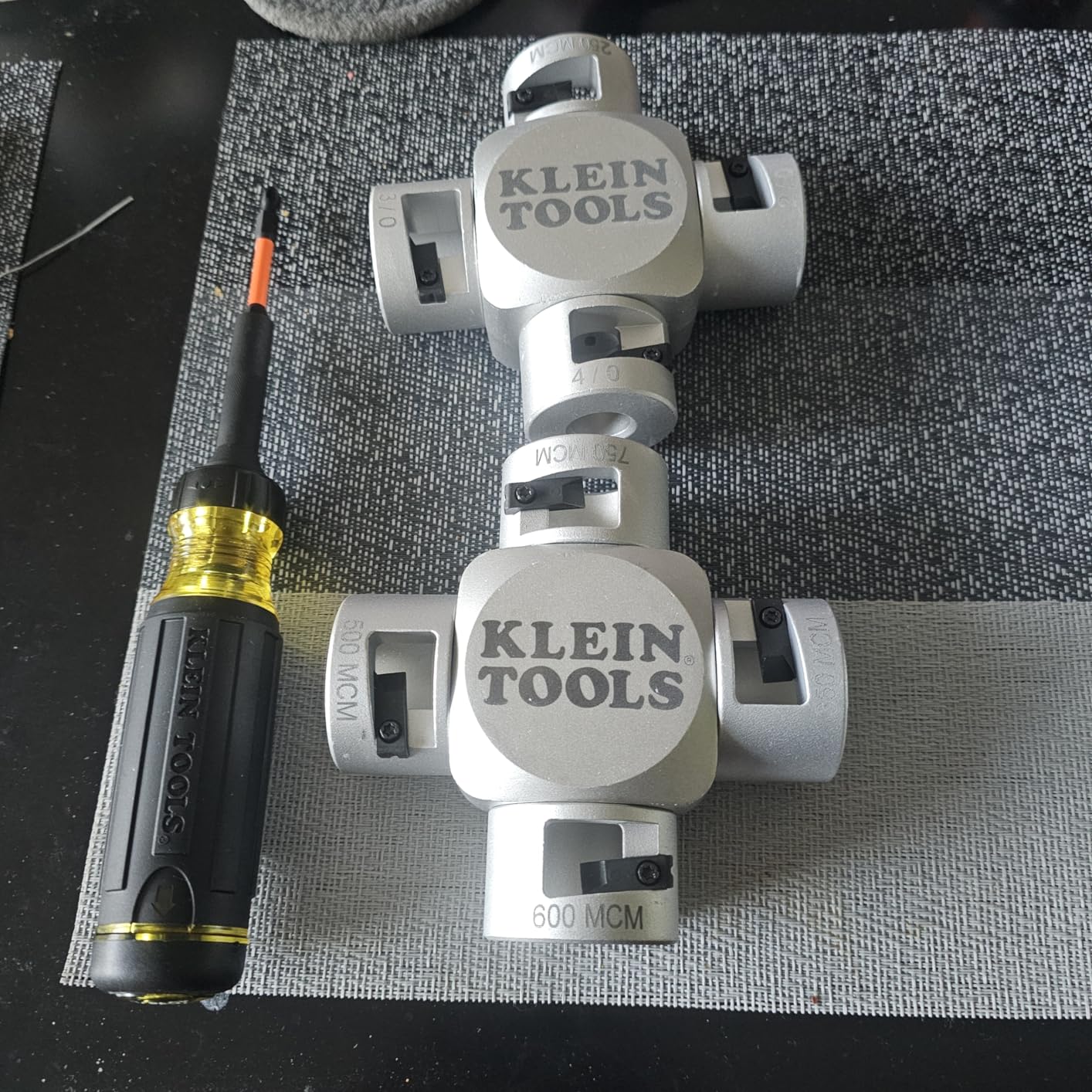 Klein Tools 21051 Large Cable Stripper (2/0-250 MCM) customer photo 1