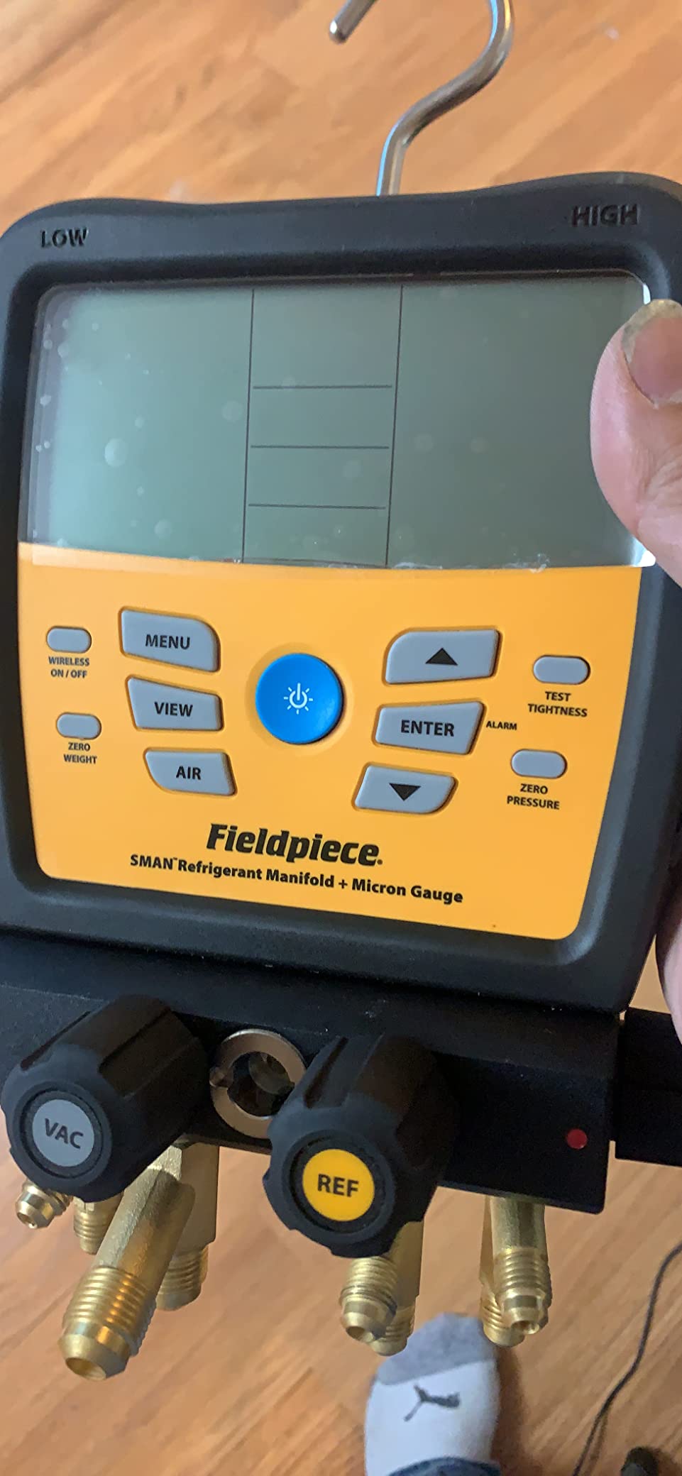 Fieldpiece SM480V SMAN Digital Manifold Wireless Data Logging customer photo 2