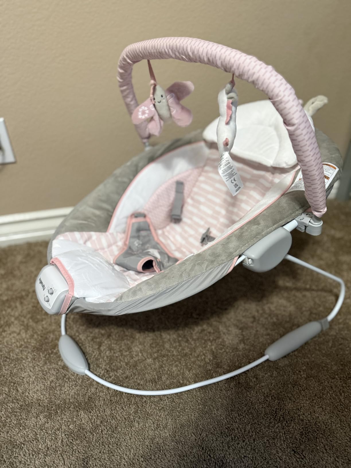 Ingenuity Soothing Baby Bouncer Infant Seat with Vibrations, Toy Bar & Sounds, 0-6 Months Up to 20 lbs (Pink Flora the Unicorn) customer photo 1