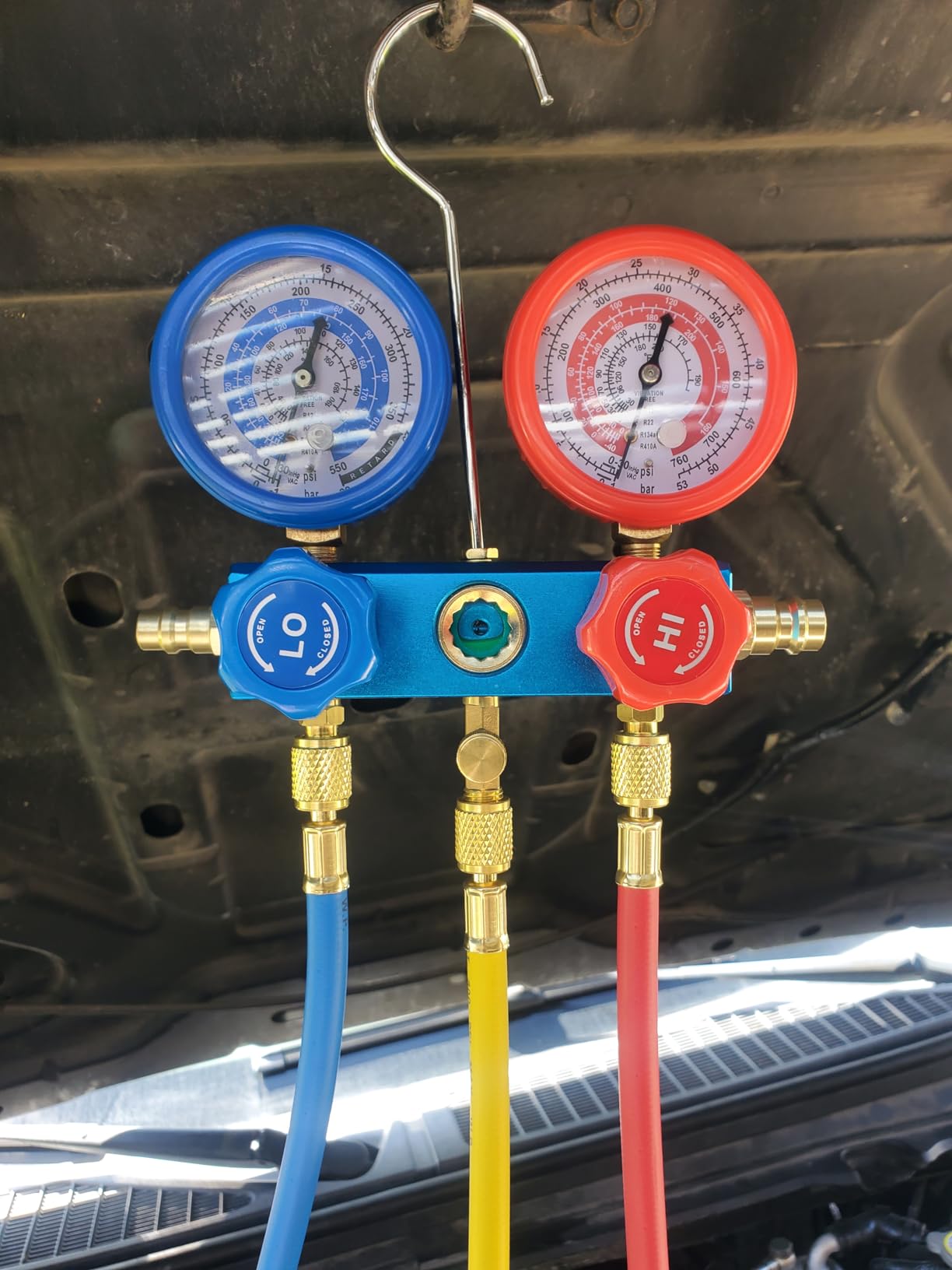 VIVOHOME 110V 1/4 HP 3.5CFM Single Stage Rotary Vane Air Vacuum Pump and AC Manifold Gauge Set Kit with Thermometer for R134a R12 R22 R502 R410a HVAC Air Conditioning Refrigeration Recharging customer photo 1