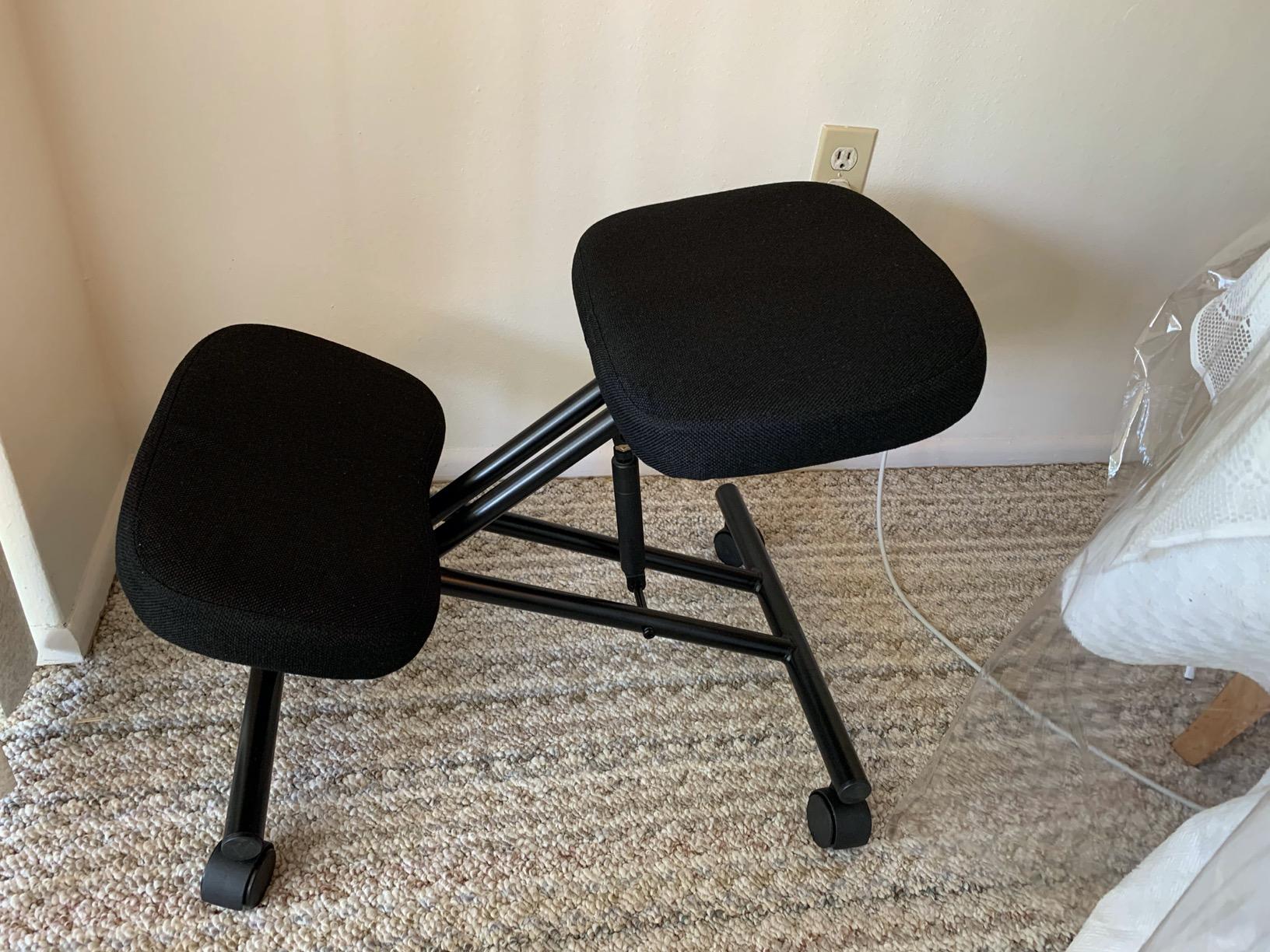 ProErgo Pneumatic Ergonomic Kneeling Chair | Fully Adjustable Mobile Office Seating | Improve Posture to Relieve Neck & Back Pain | Easy Assembly | Use in Home, Office & Classroom customer photo 2