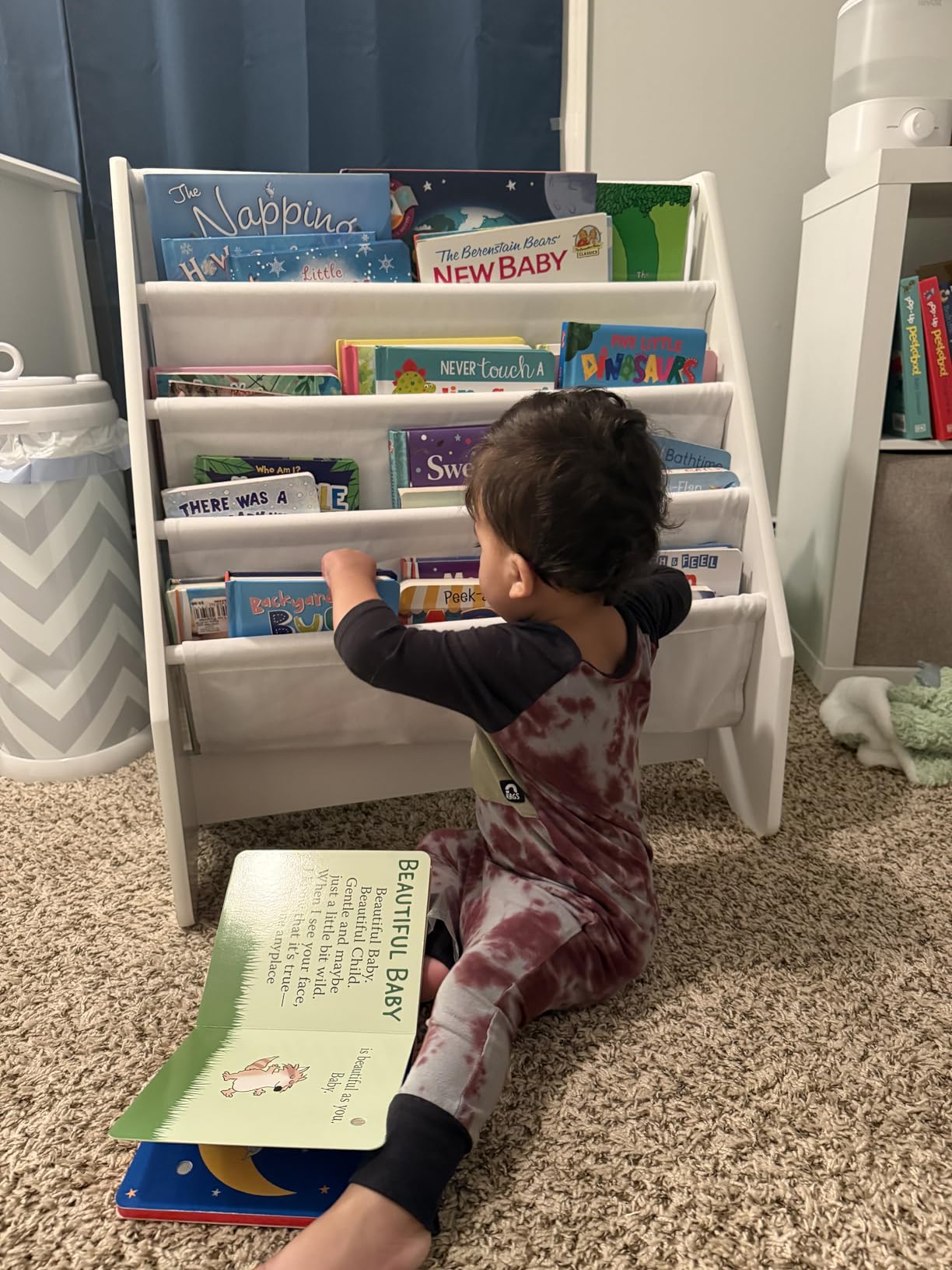 UTEX Kids Bookshelf Storage, Thick Cotton Sling Book Shelf for Kids Rooms | 4-Tier Toddler Magazine Book Rack, Children Book Organizer, Front Facing, Deep, Space Saving, Toddler Room, Gift, White customer photo 2