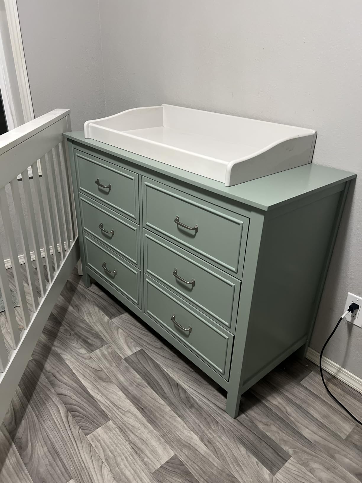 Davinci Charlie 6-Drawer Baby Dresser, GREENGUARD Certified - White customer photo 2