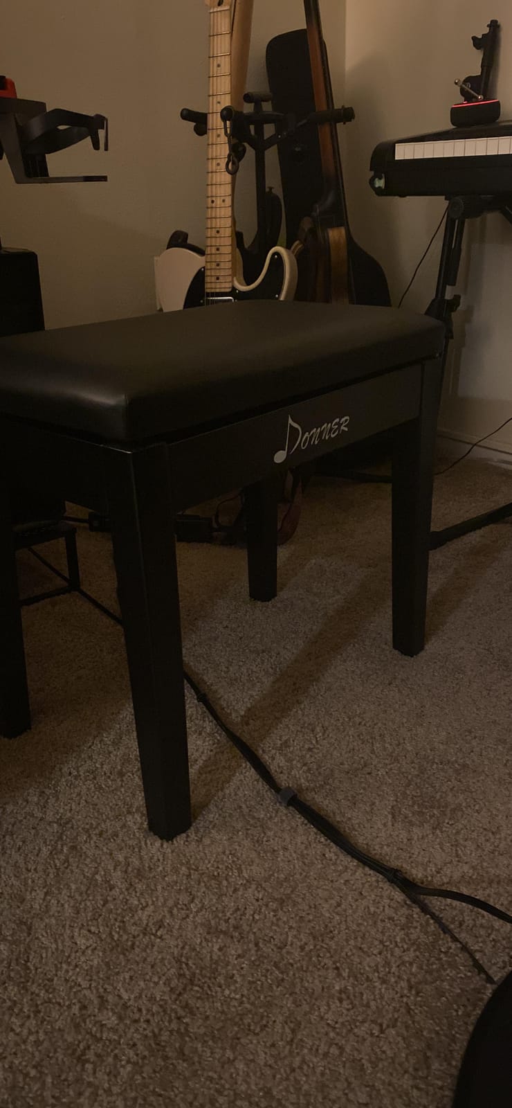 Donner Piano Bench with Storage, Solid Wood Keyboard Bench Piano Bookcase Stool Chair Seat with High-Density Sponges Pad, Black customer photo 1