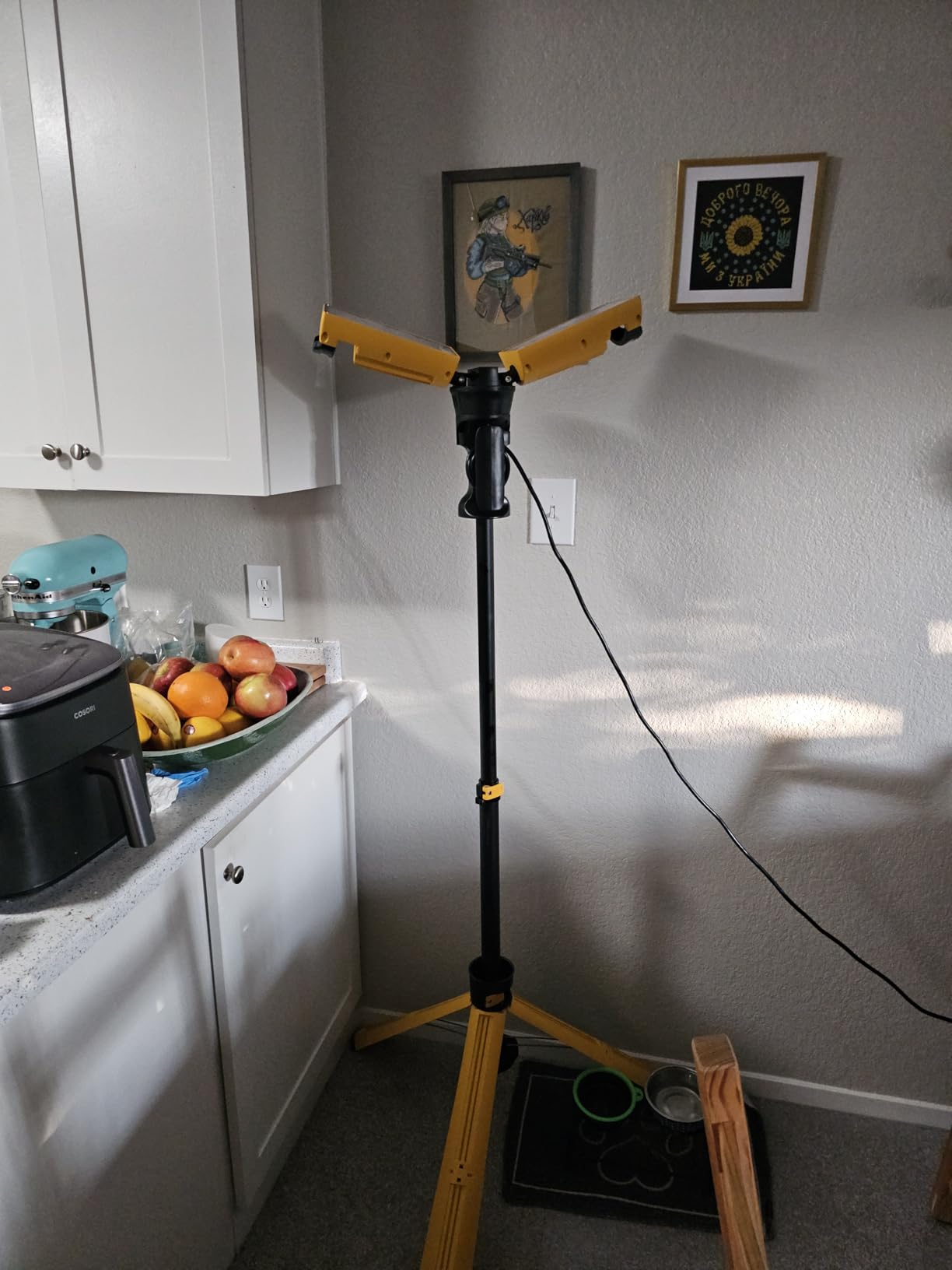 LUTEC Upgraded 5000K 15000 LM 105 W LED Work Light with Telescoping Tripod customer photo 2