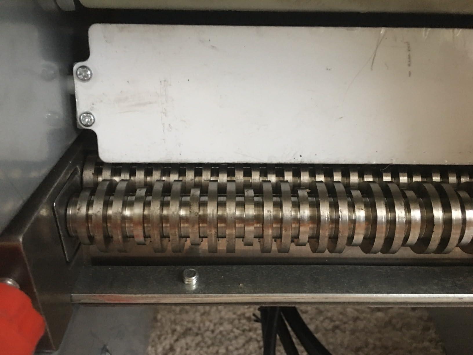 Commercial Pasta Maker - 550W Electric Dough Sheeter Noodle Roller with 3/9mm Blades, Adjustable 0.3-5mm Thickness, for Pasta, Dumplings - Restaurant & Home Use customer photo 1