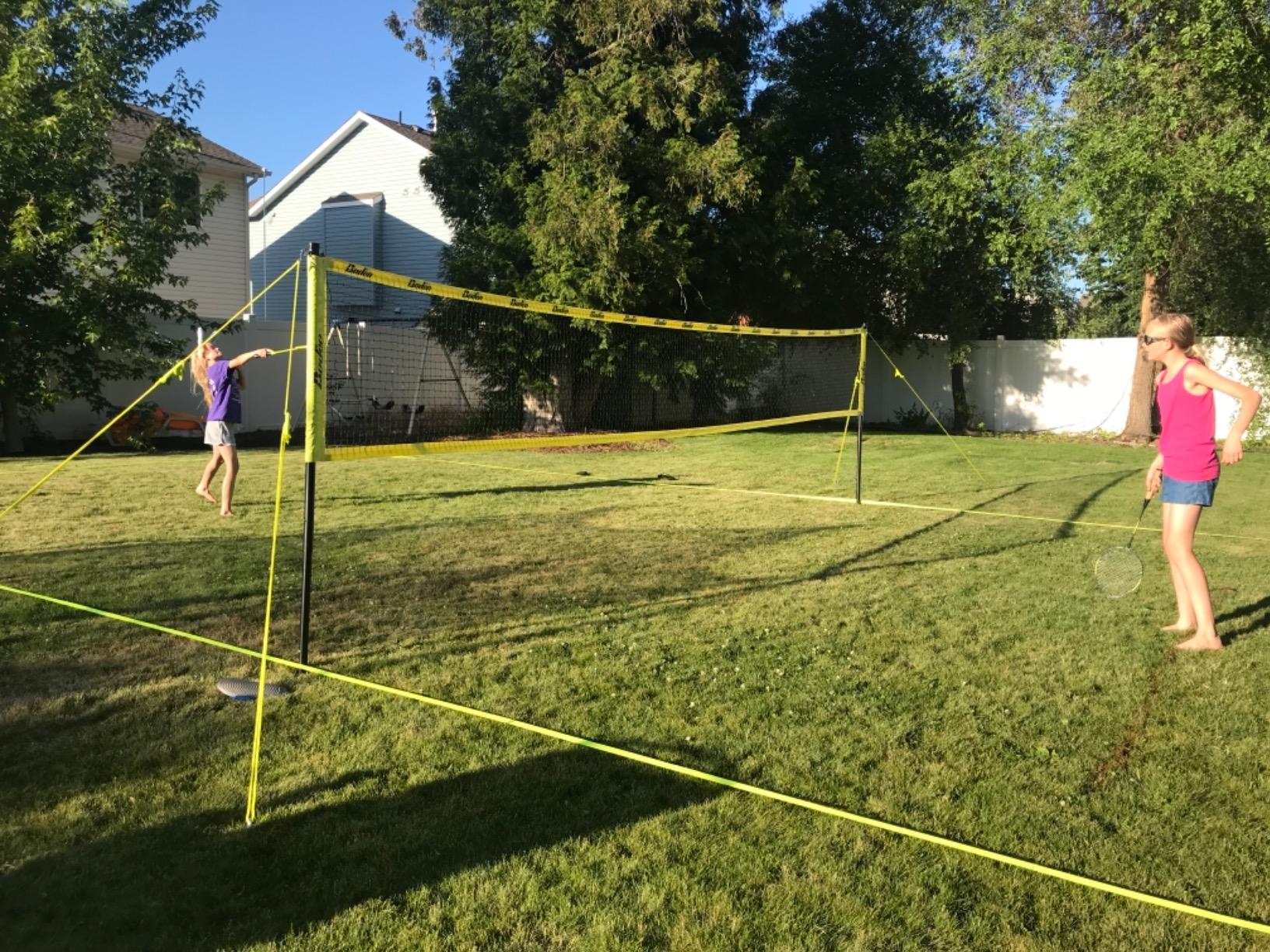 Baden Champions Portable Badminton Set Regulation Net, 4 Racquets, 3 Shuttlecocks, Boundary & Carry Bag Ideal for Backyard Fun with Friends and Family from Kids to Adults customer photo 1