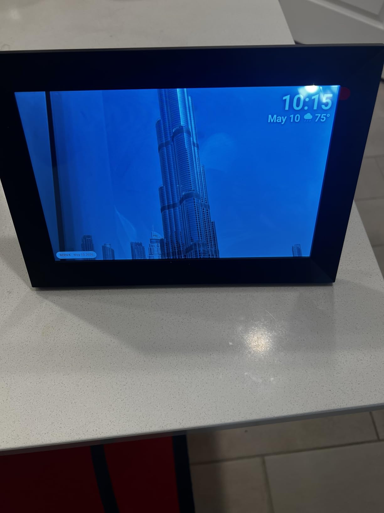 32GB FRAMEO 10.1 Inch Smart WiFi Digital Photo Frame | 1280x800 HD IPS Touchscreen , 32GB Large Storage, Auto Rotate,Share Moments Instantly via Frameo App from Anywhere customer photo 1