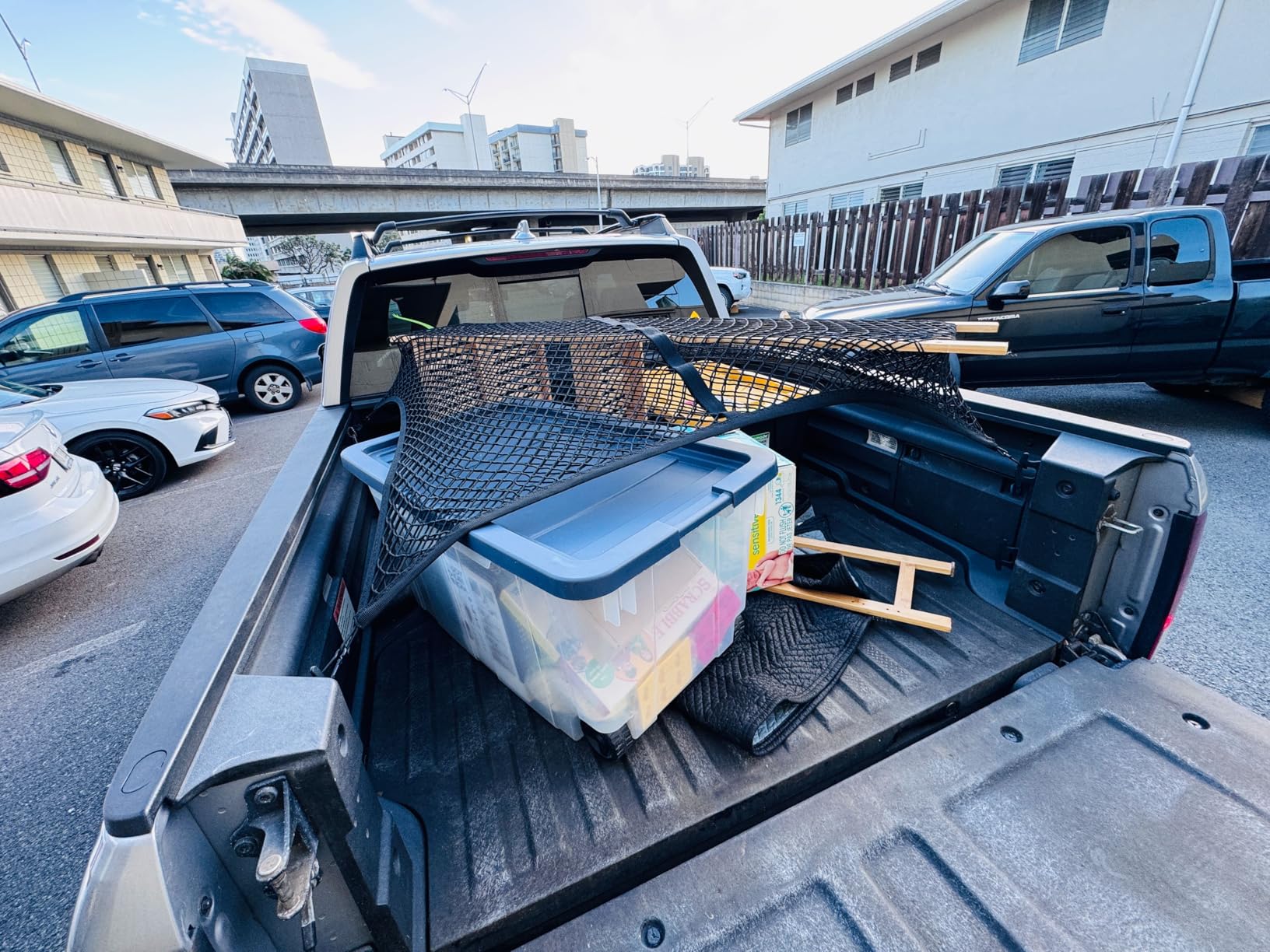Highly Elastic Double-Layer Cargo Net for 5ft-6ft Standard Truck Beds - 4x4ft Stretches to 7x7ft customer photo 2