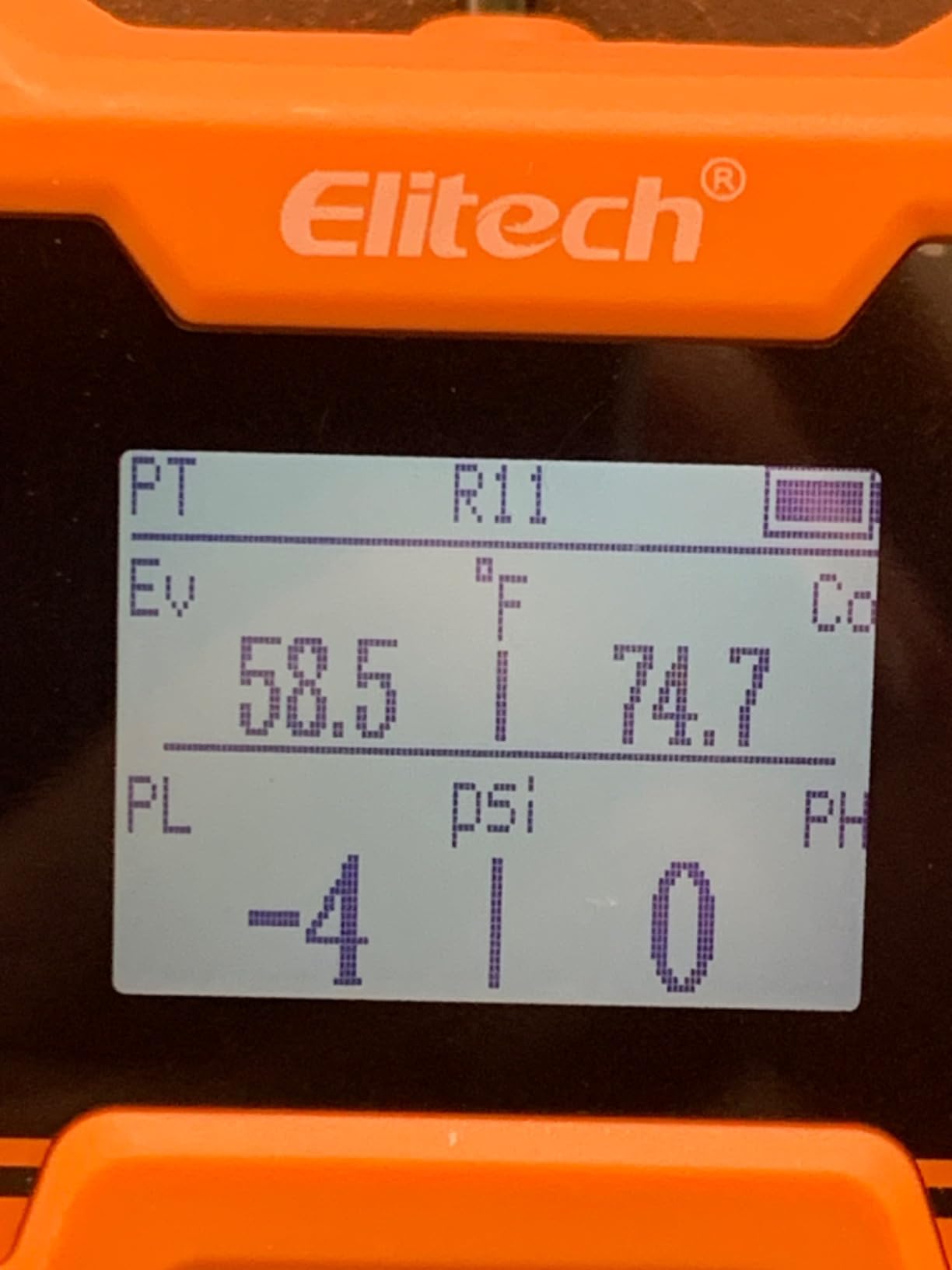 Elitech Digital Manifold Gauge DMG-4B,HVAC Refrigerant Gauge with Bluetooth | Supports R410A R134A R22, 140+ Refrigerants, PT Mode, ±1% FS Accuracy, Bluetooth App, 800 psi Range customer photo 2