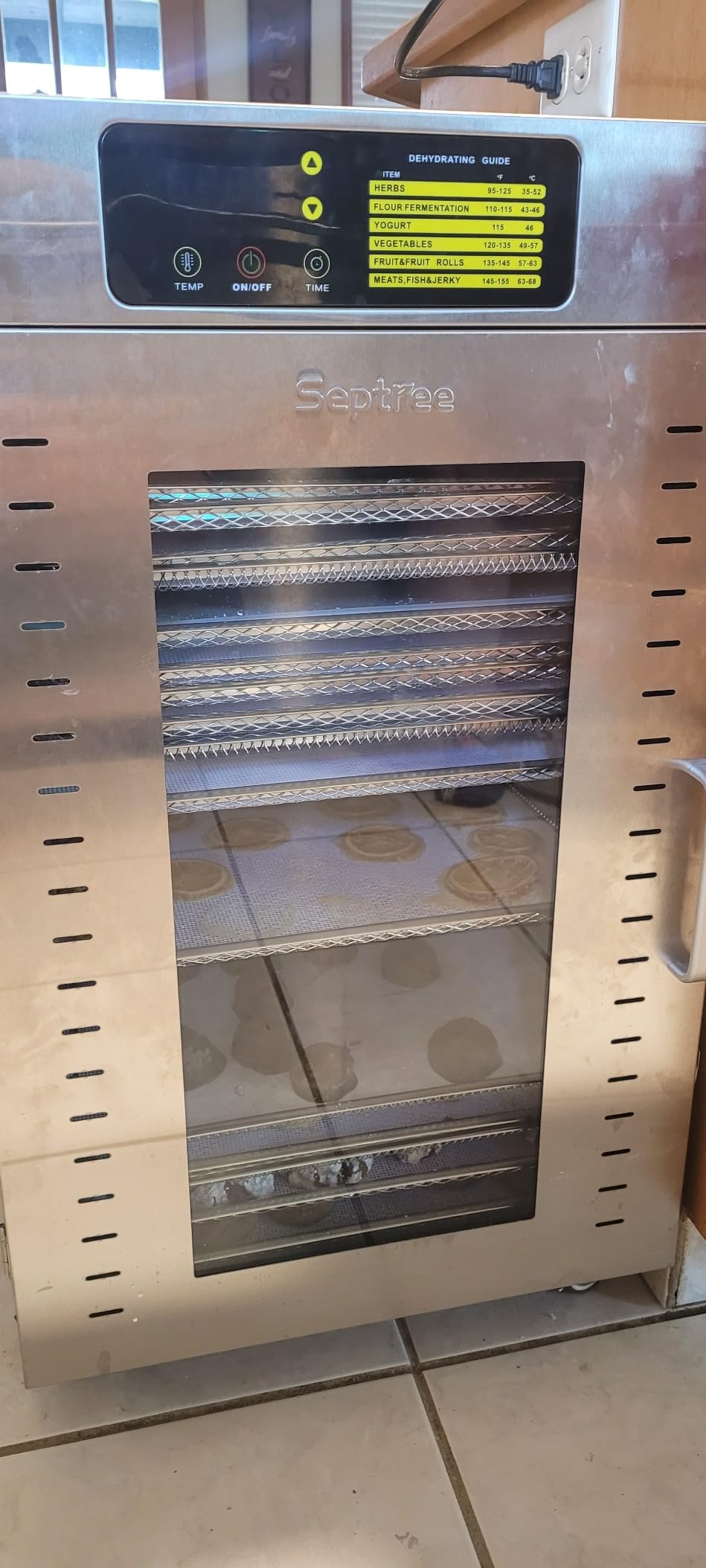 Commercial Food Dehydrator 18 Trays, 2000W Large Capacity 34.42ft Food Dryer Machine for Jerky, Meat, Fruit, Herbs, Full Stainless Steel Industrial Dehydrater Biltong Maker customer photo 2