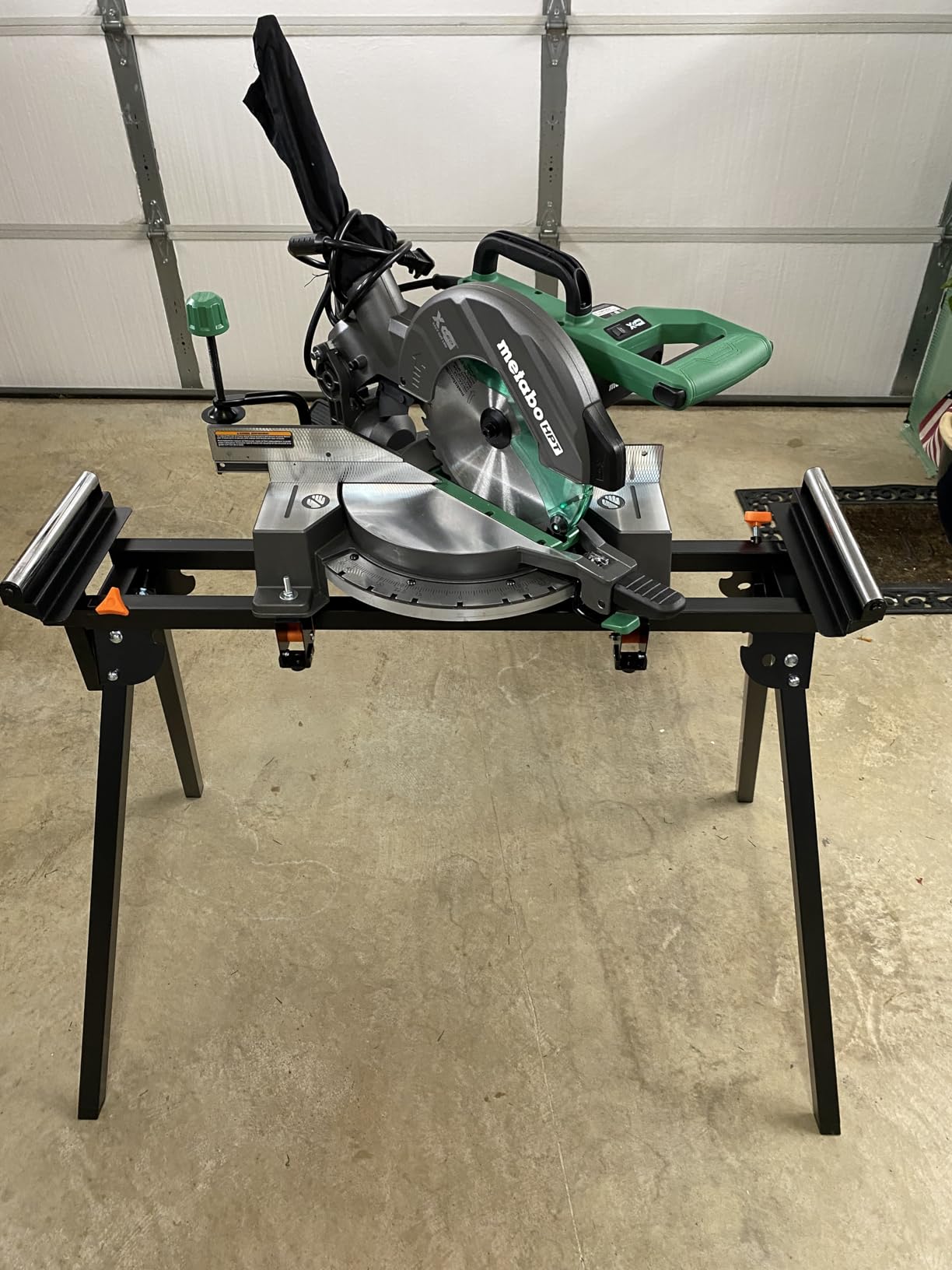 WEN Universal Collapsible Miter Saw Stand, 350-Pound Capacity (MSA200) customer photo 1