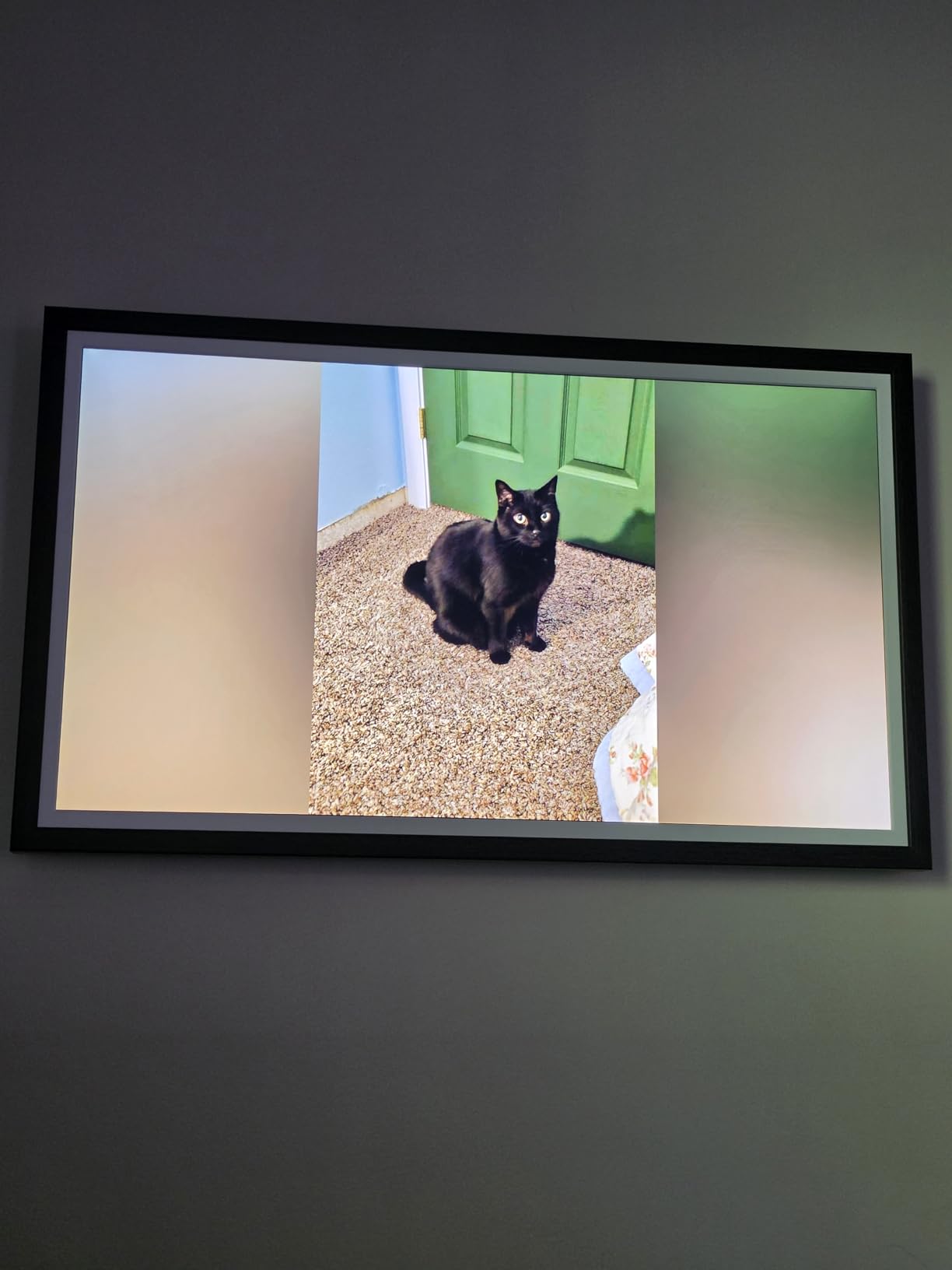 BSIMB Large Digital Picture Frame 32 Inch, 64GB 1920x1080 FHD WiFi Digital Photo Frame Electronic, Wall Mount Included, Share Pictures/Videos via App Easy Setup Gifts for Mom(Non-Touch), Dark Wood customer photo 1