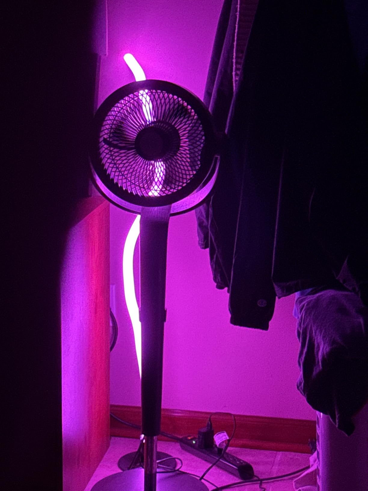 DREO Fan for Bedroom, 120° Oscillating Standing Fans, Quiet Floor Fan with DC Motor, 100ft Pedestal Fans for Room, 9 Speeds, 4 modes, 120° Manual Vertical, 37-42