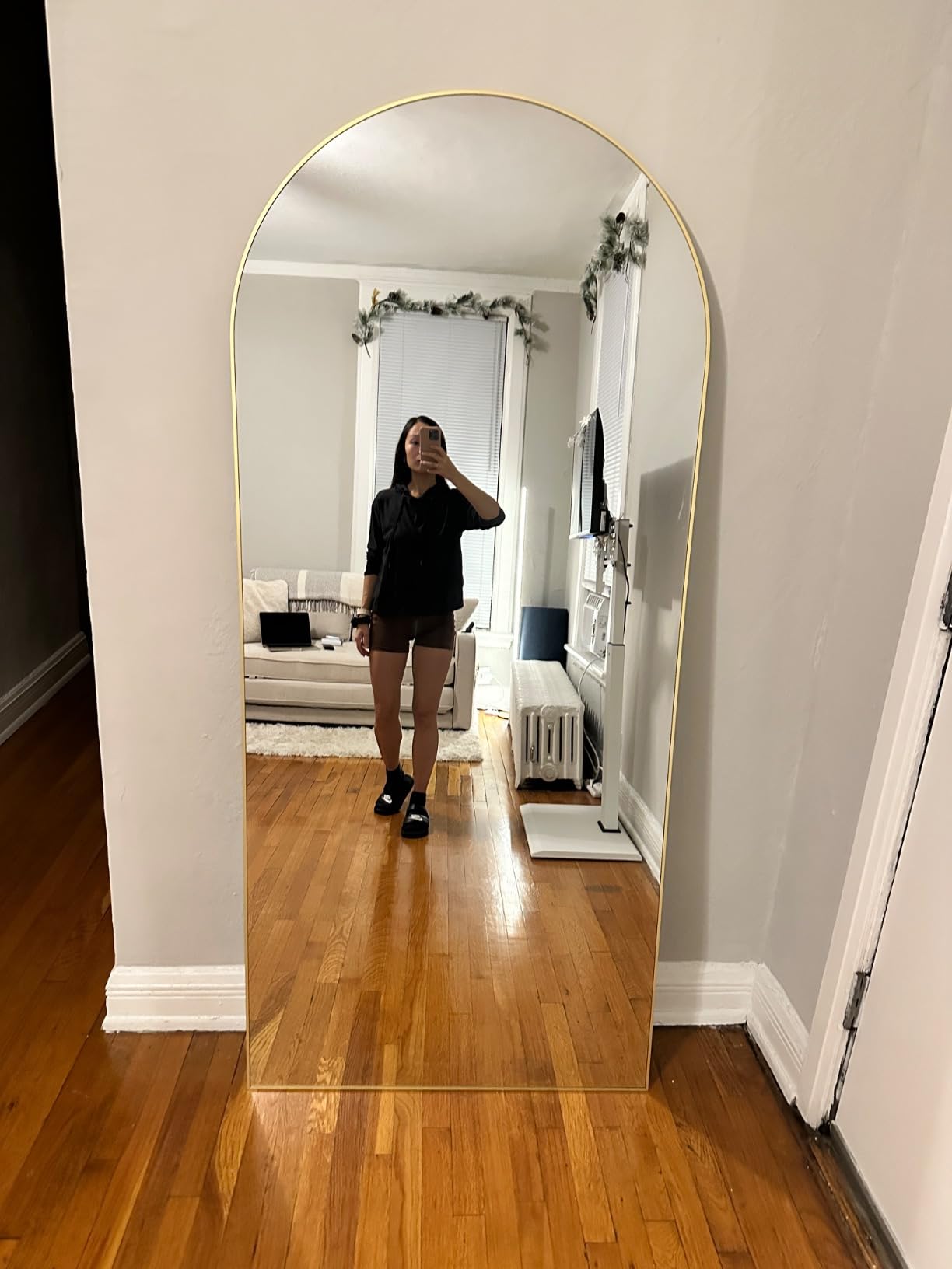 BEVERDY Arched Floor Mirror, 41